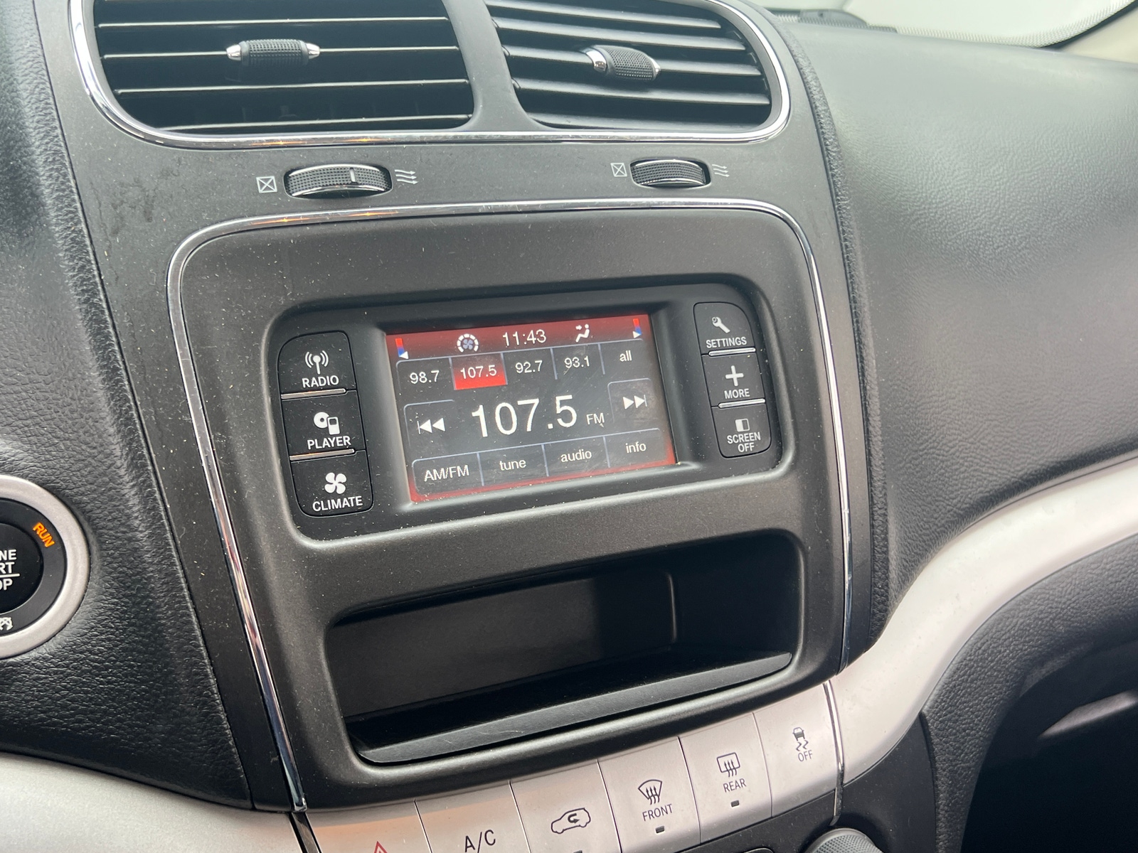 Thumbnail: 2018 Dodge Journey - 4