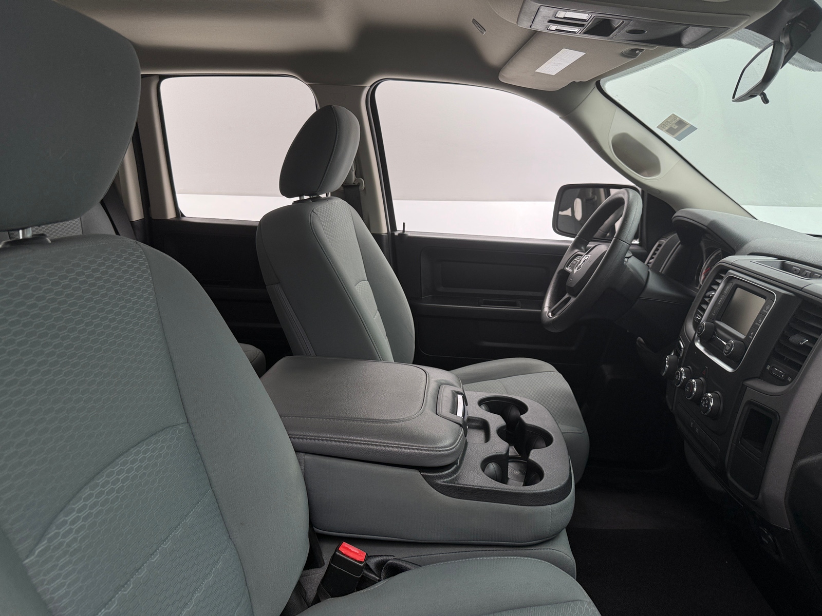 Thumbnail: 2019 RAM 1500 Classic - 2