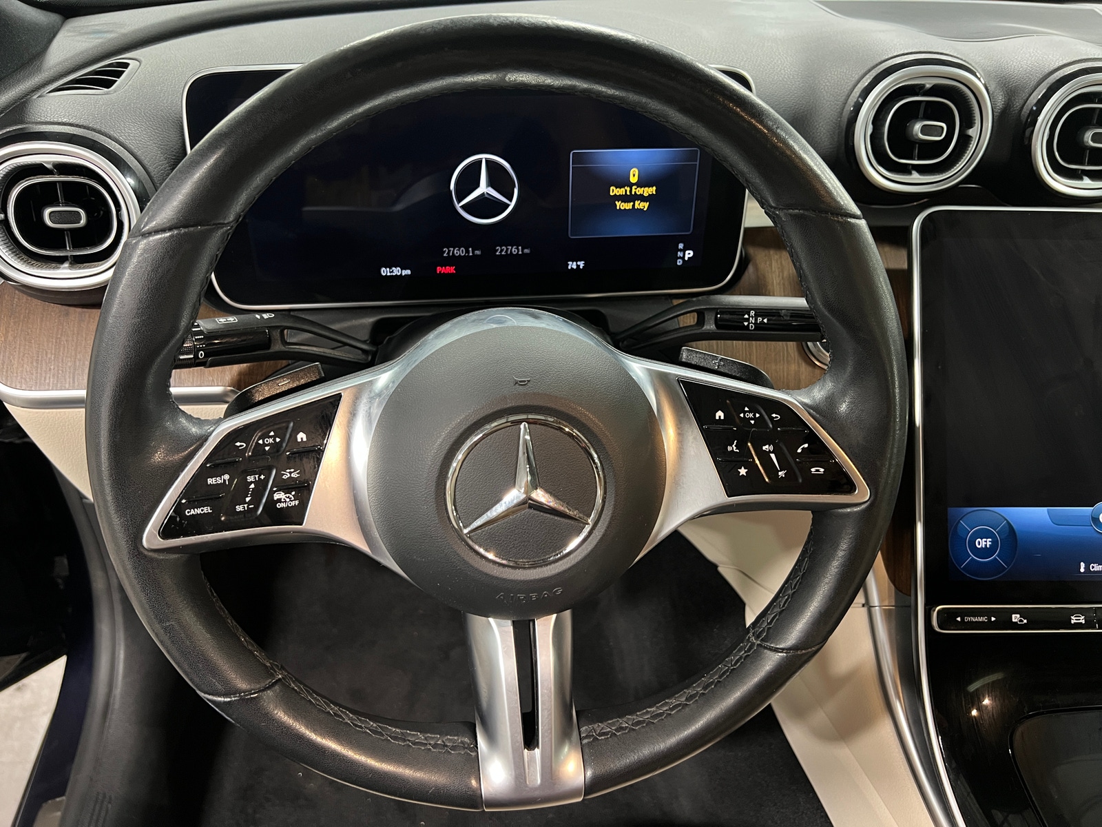 Thumbnail: 2022 Mercedes-Benz C-Class - 4