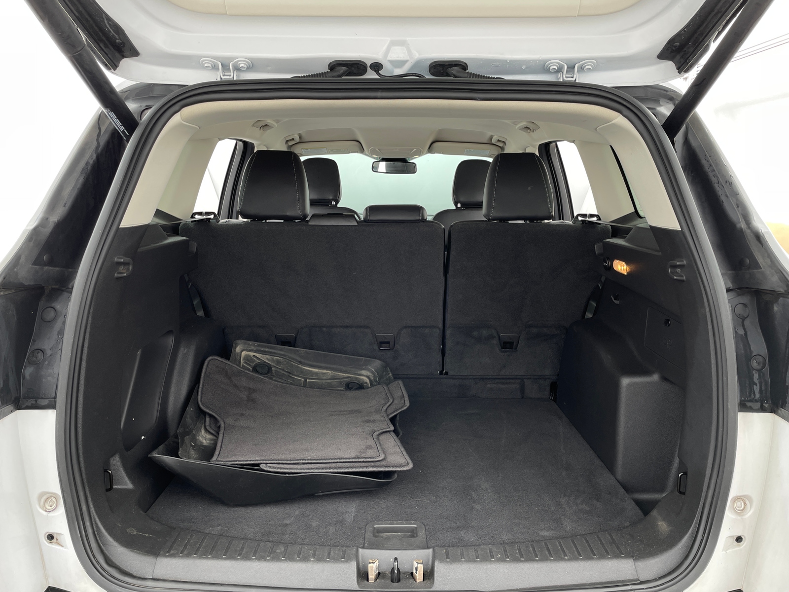 Thumbnail: 2019 Ford Escape - 6