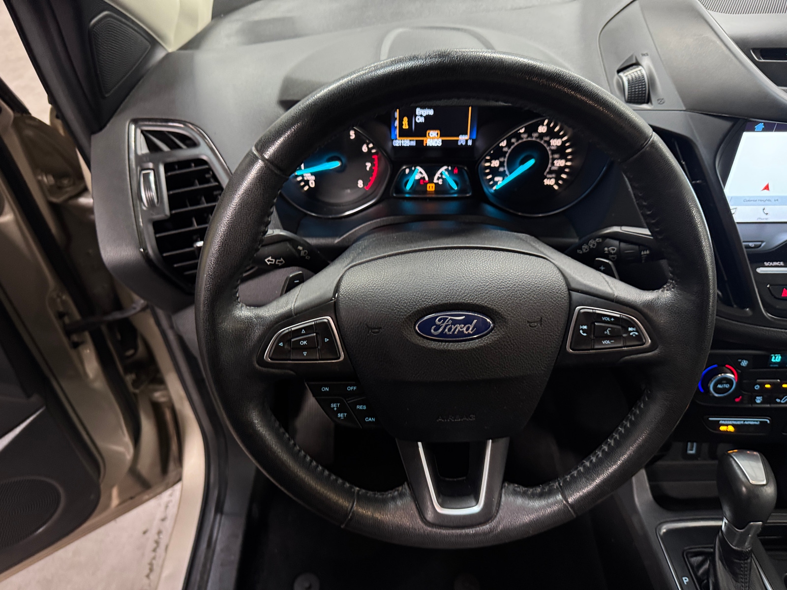 Thumbnail: 2017 Ford Escape - 4