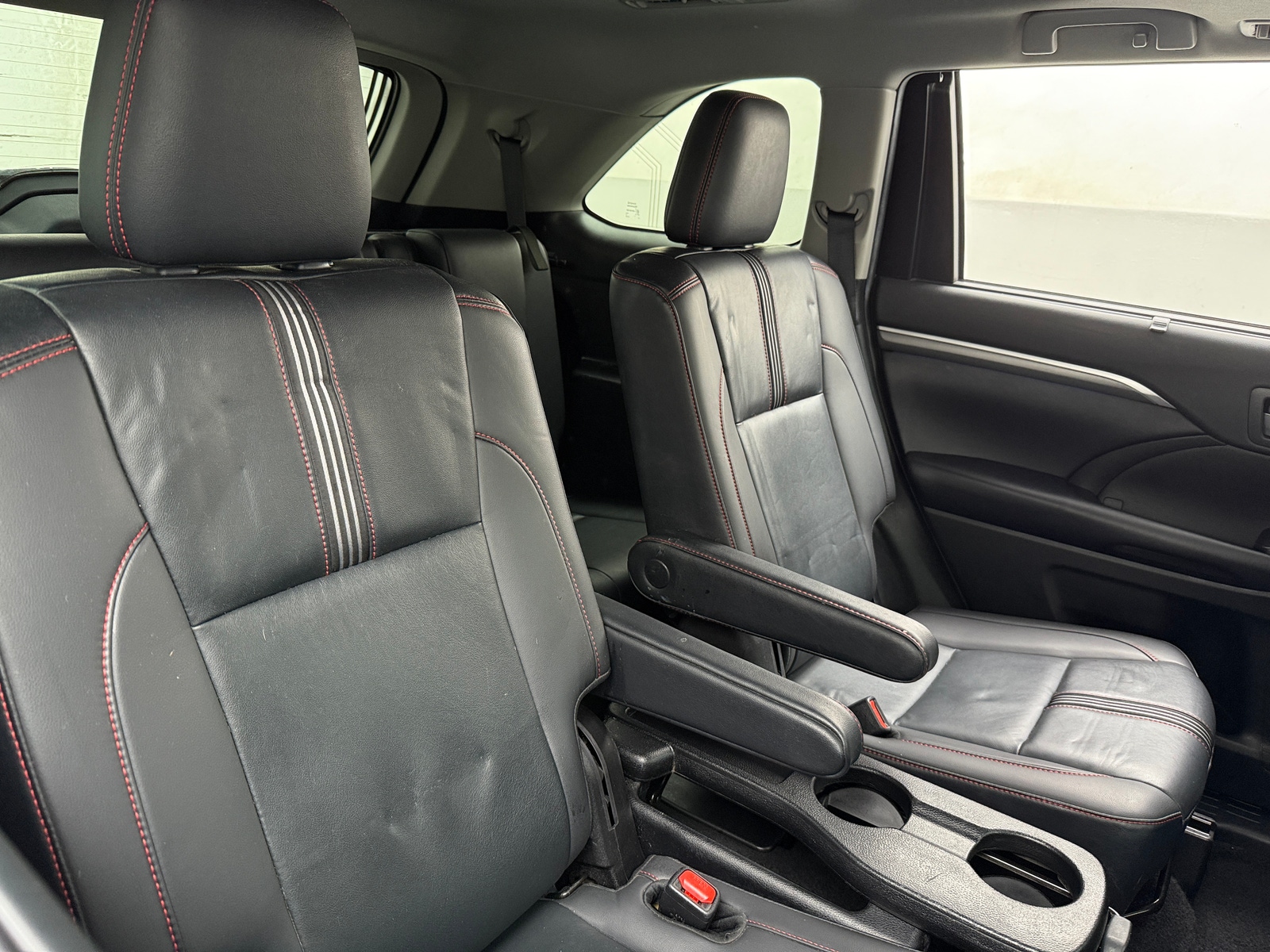 Thumbnail: 2019 Toyota Highlander - 5
