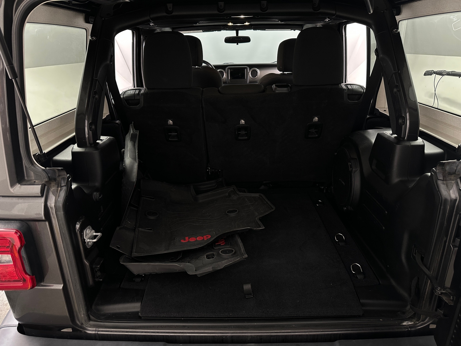Thumbnail: 2019 Jeep Wrangler - 7