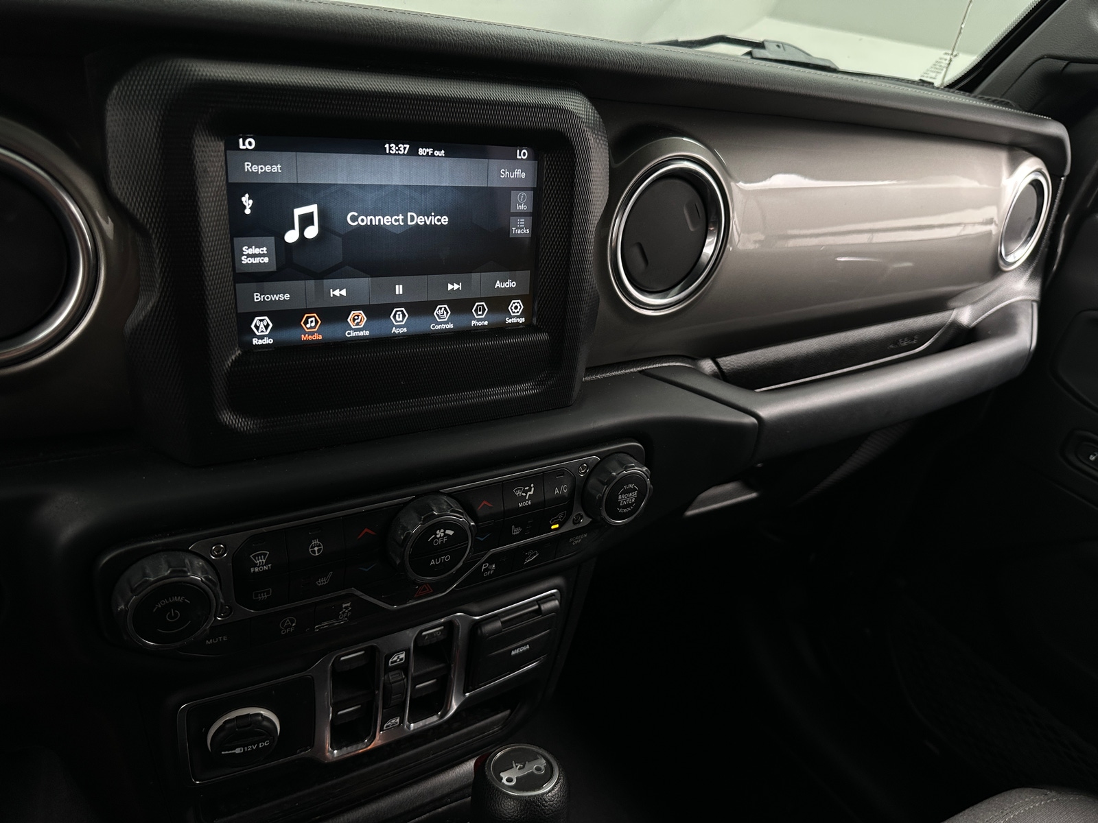 Thumbnail: 2019 Jeep Wrangler - 4