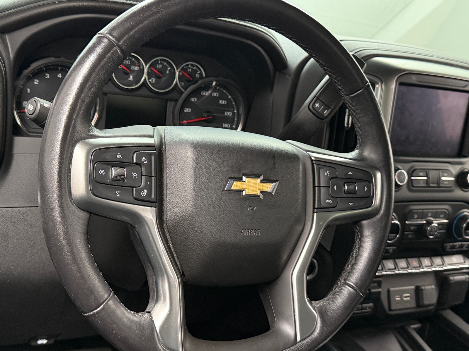 Thumbnail: 2021 Chevrolet Silverado 1500 - 4