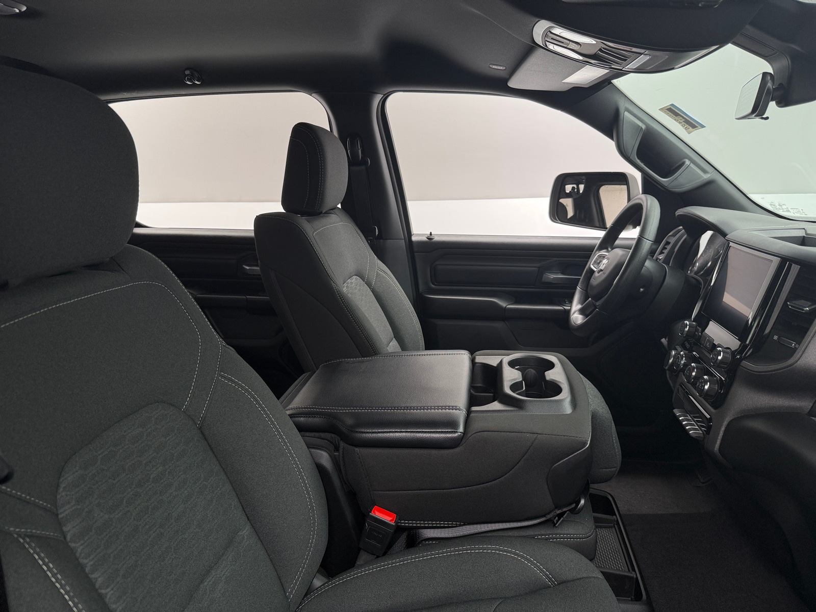 Thumbnail: 2025 RAM 1500 - 2