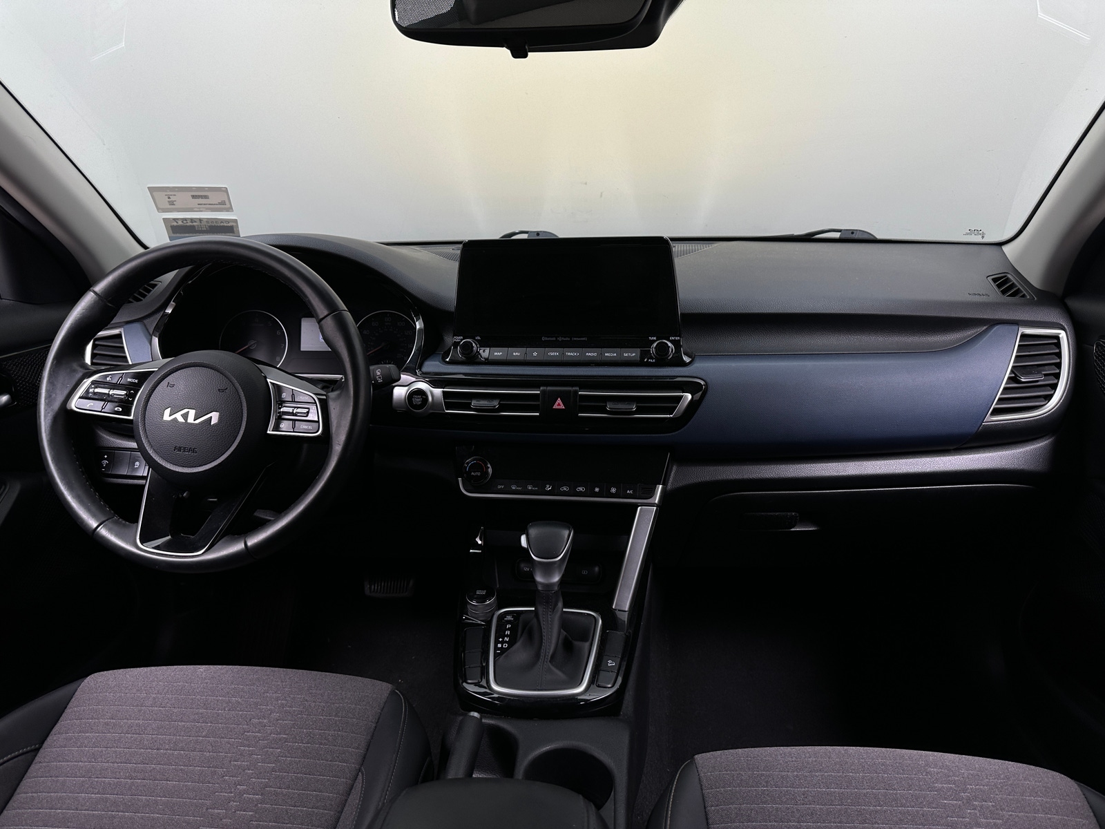 Thumbnail: 2022 Kia Seltos - 2