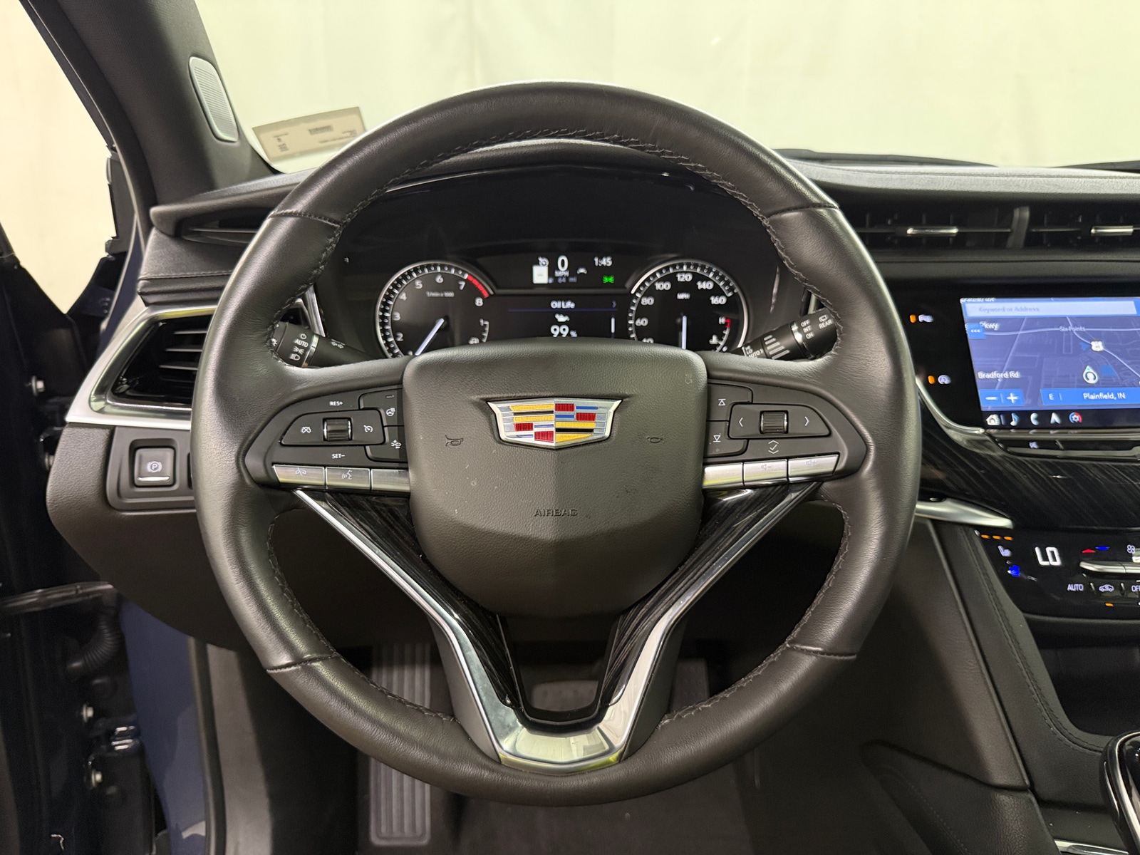 Thumbnail: 2025 Cadillac XT6 - 4