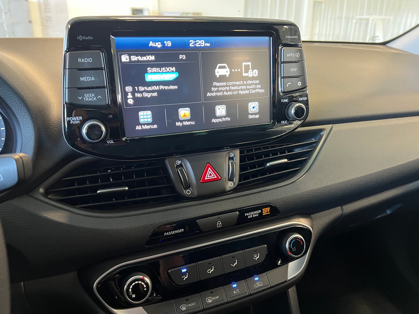 Thumbnail: 2018 Hyundai Elantra - 4