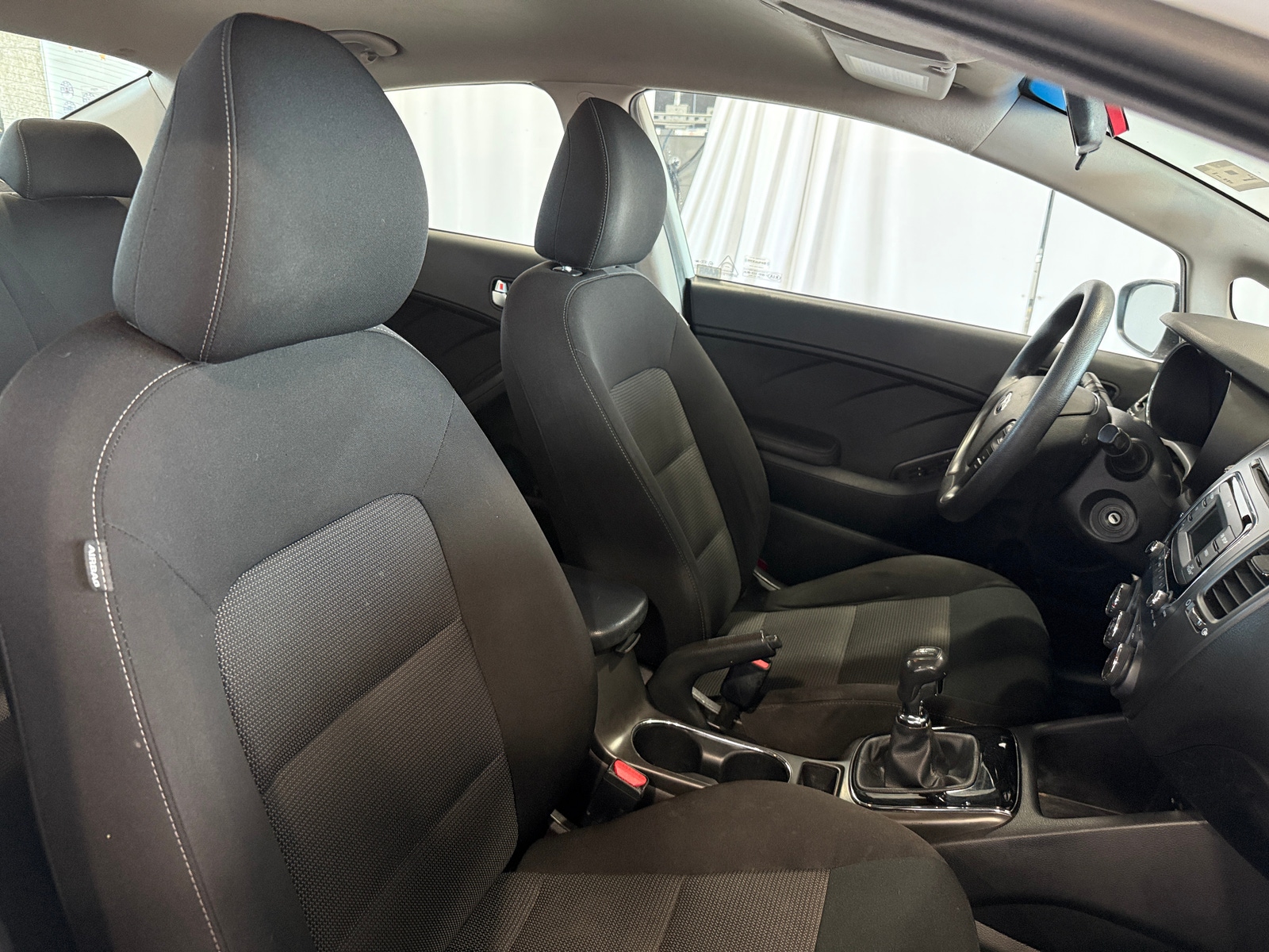 Thumbnail: 2017 Kia Forte - 2