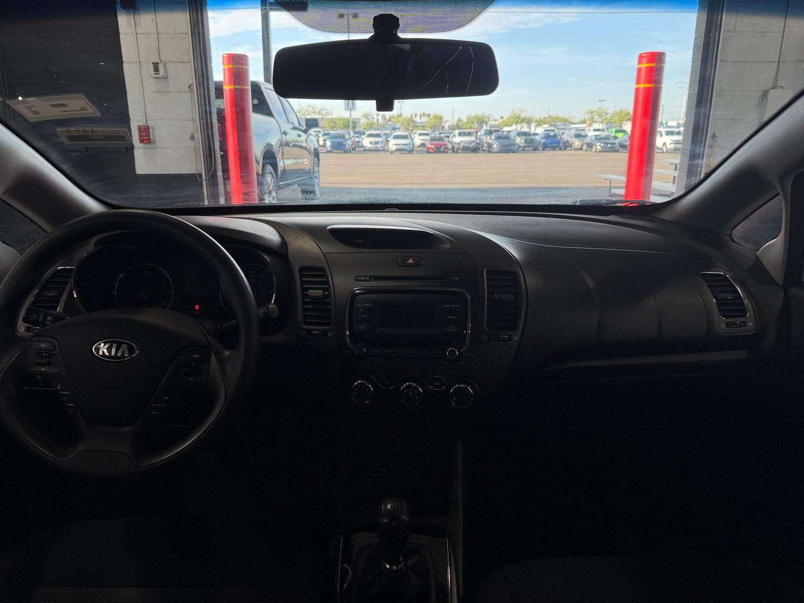 Thumbnail: 2017 Kia Forte - 3