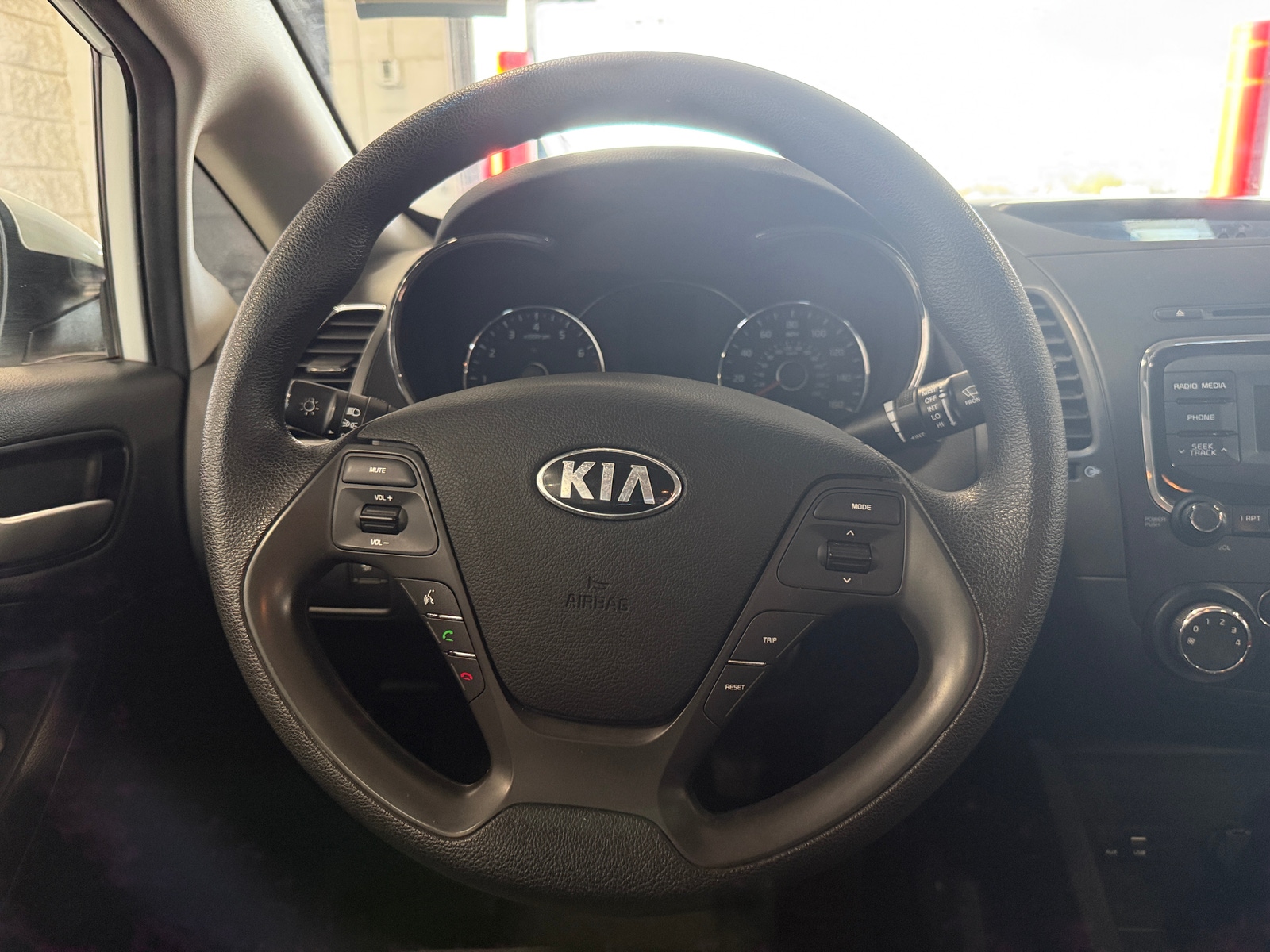 Thumbnail: 2017 Kia Forte - 5