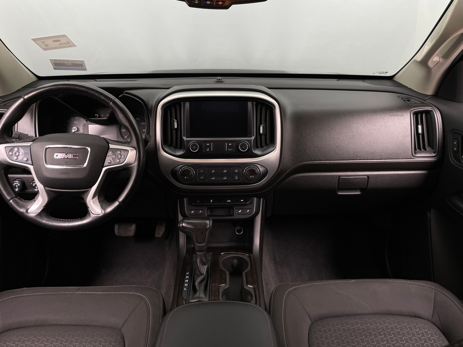 Thumbnail: 2020 GMC Canyon - 3