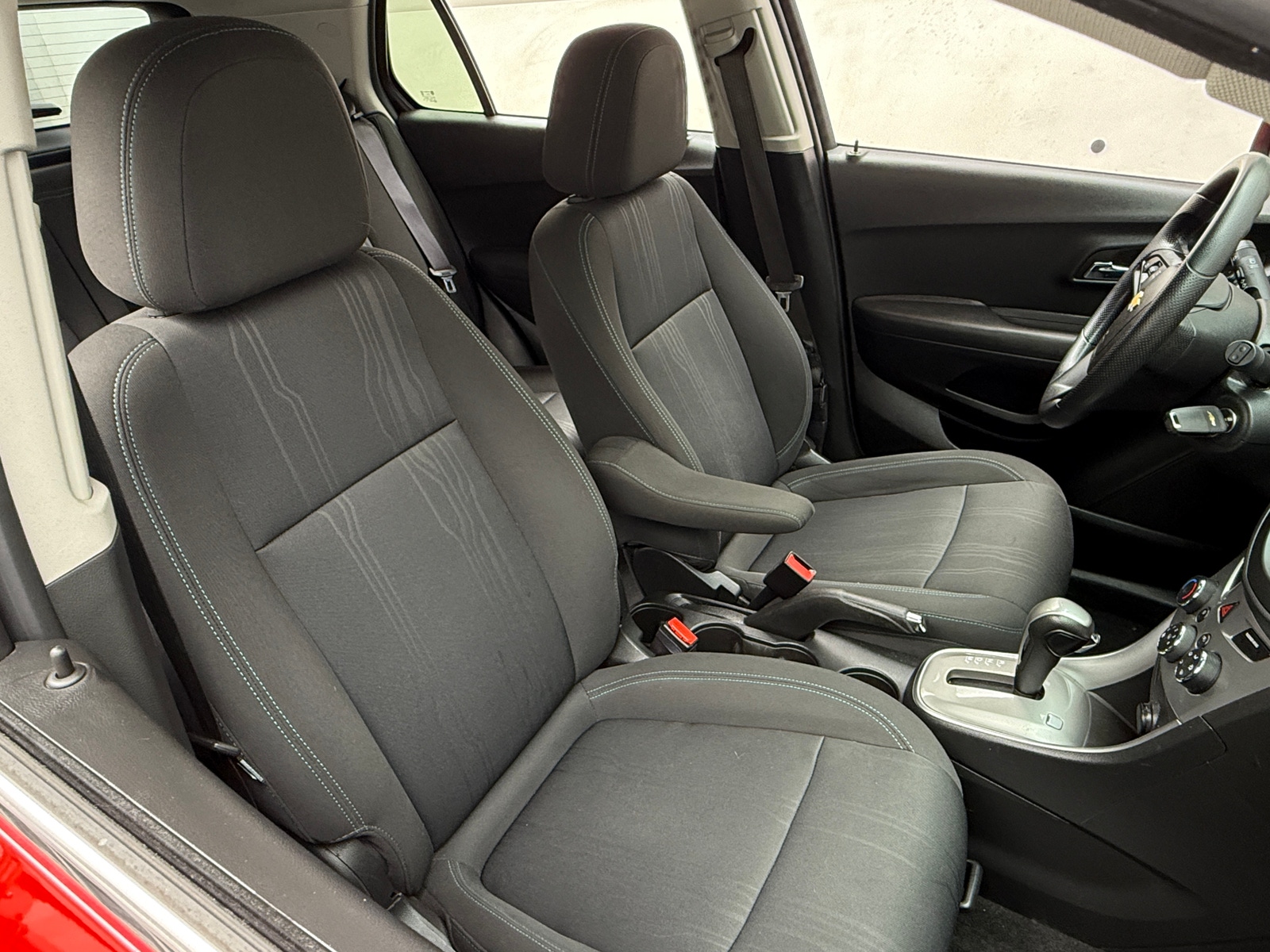 Thumbnail: 2016 Chevrolet Trax - 2
