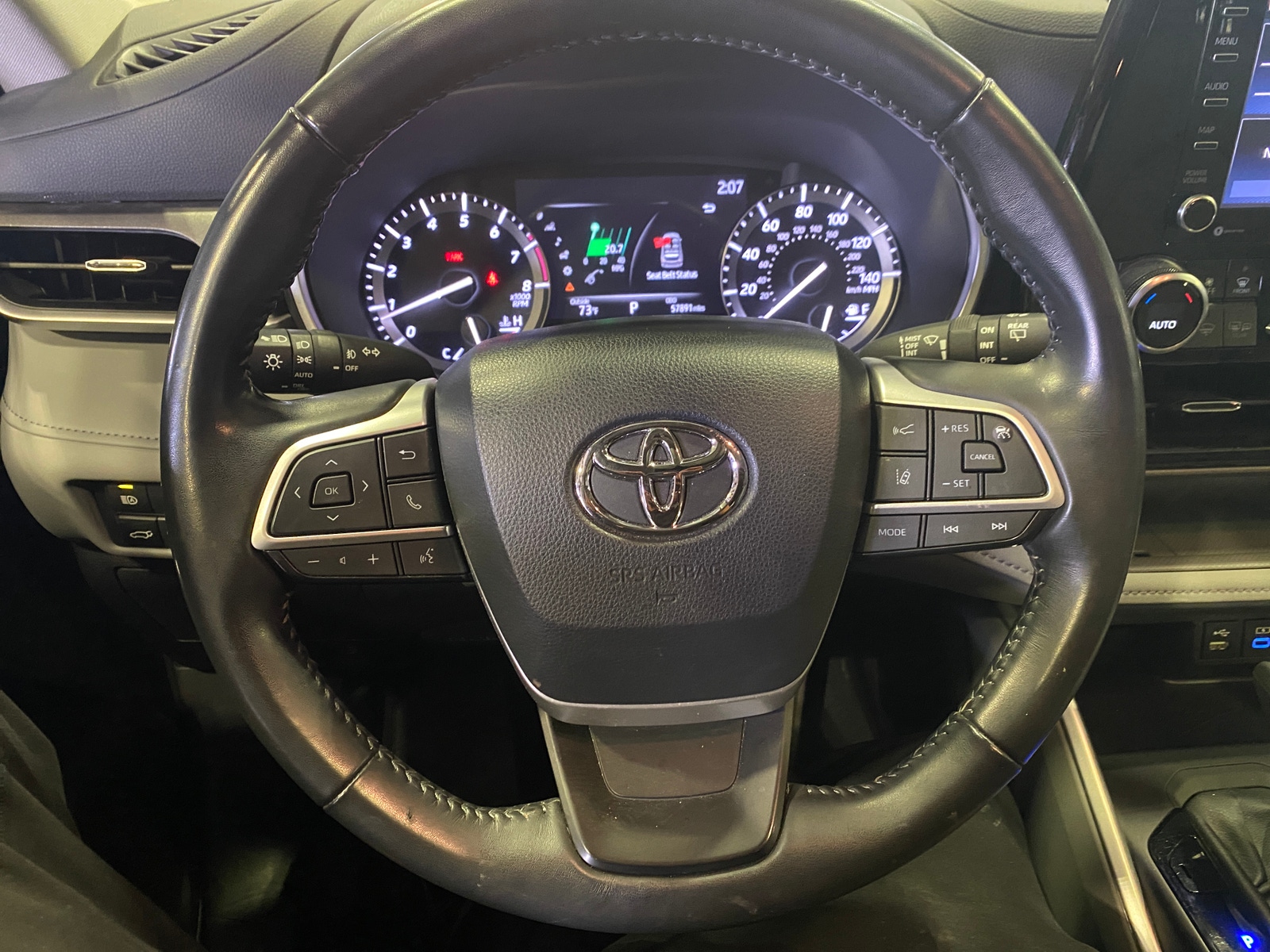 Thumbnail: 2022 Toyota Highlander - 4