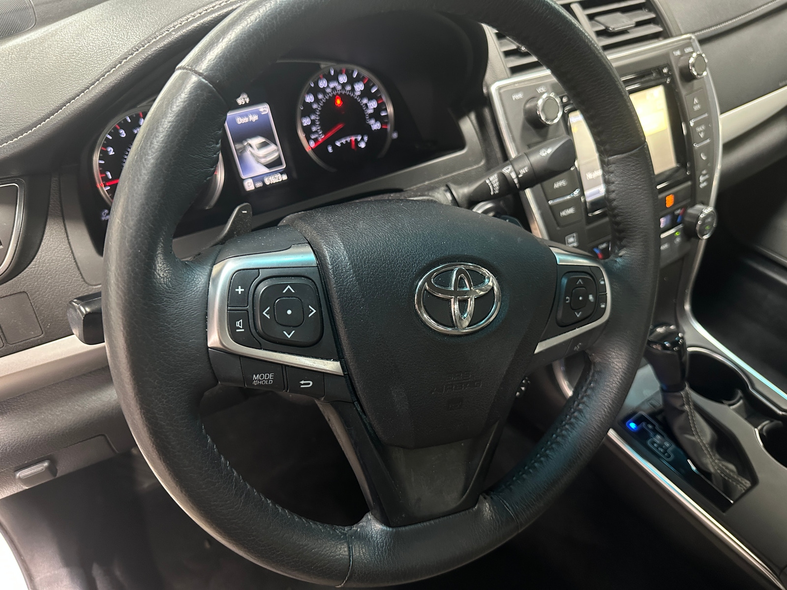 Thumbnail: 2017 Toyota Camry - 5