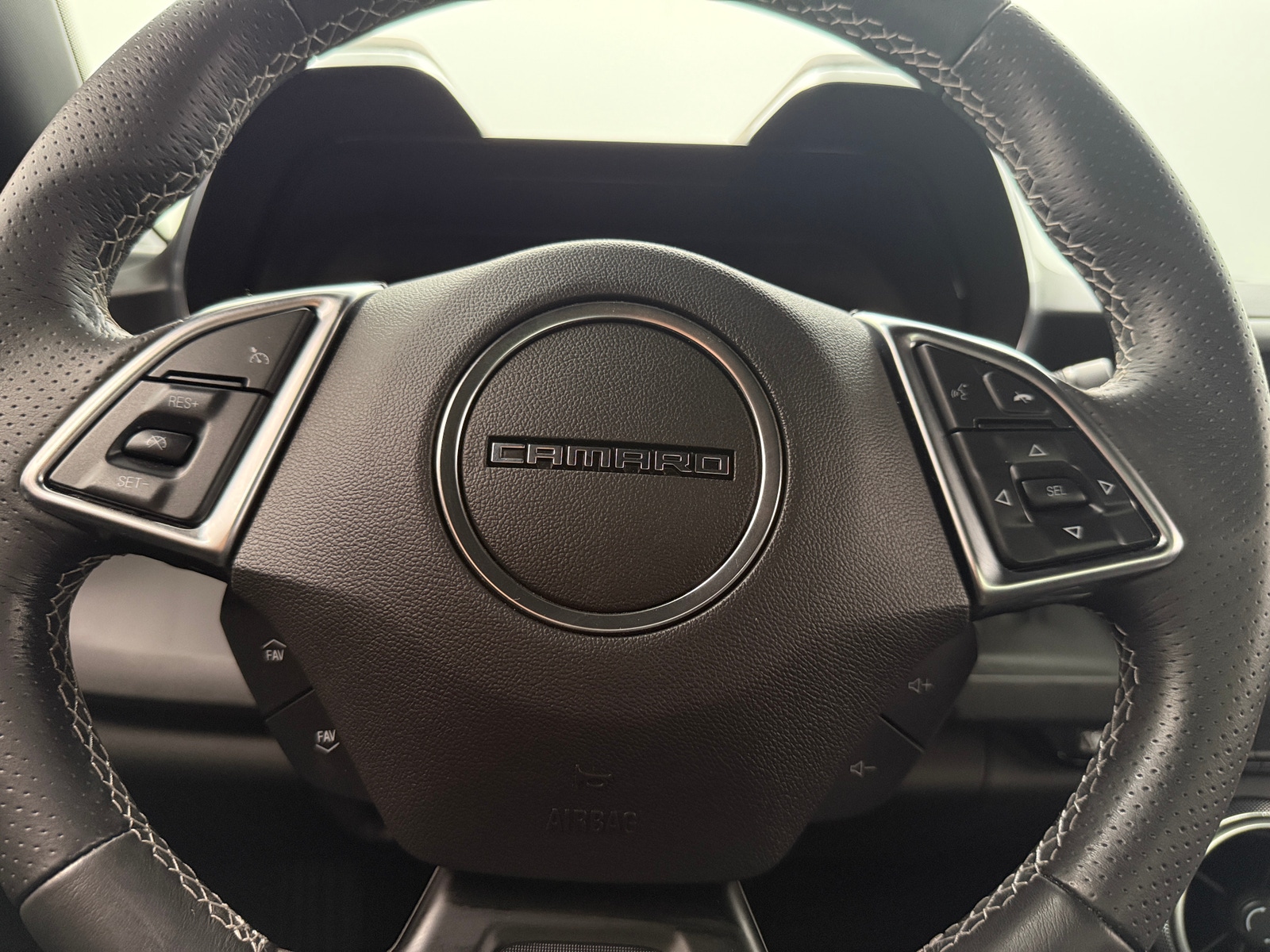 Thumbnail: 2018 Chevrolet Camaro - 4