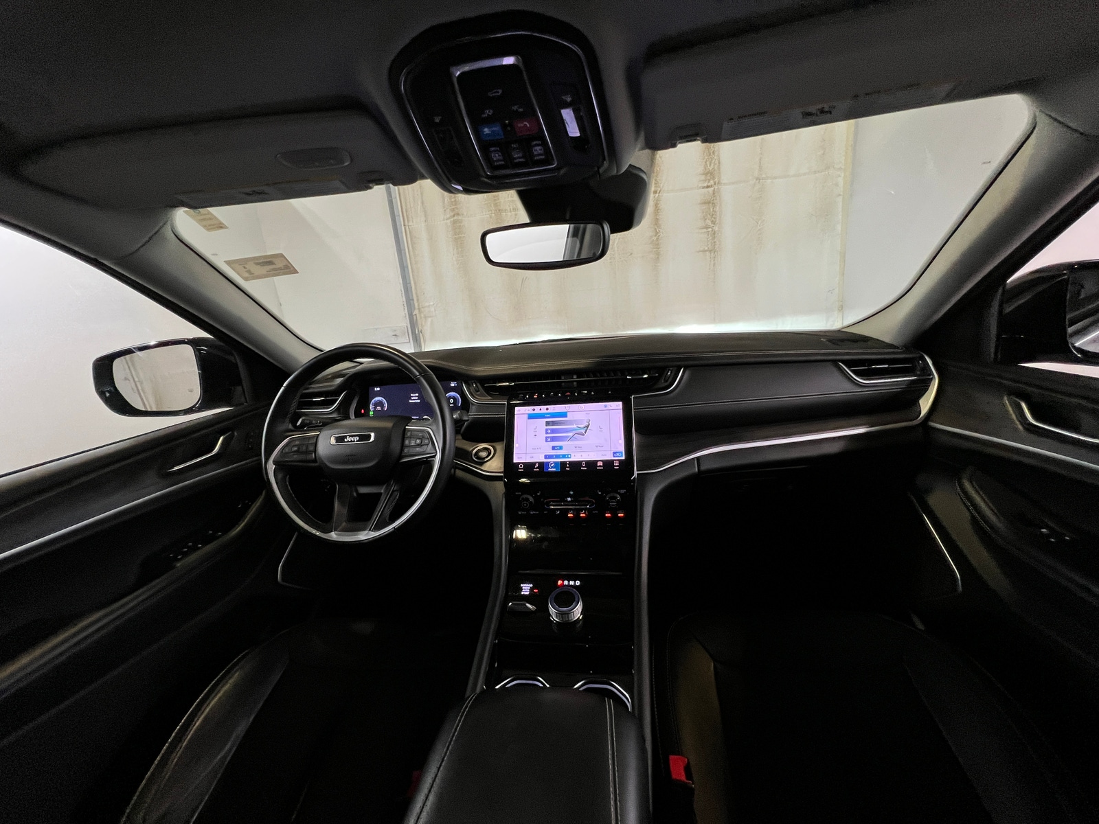 Thumbnail: 2022 Jeep Grand Cherokee L - 2