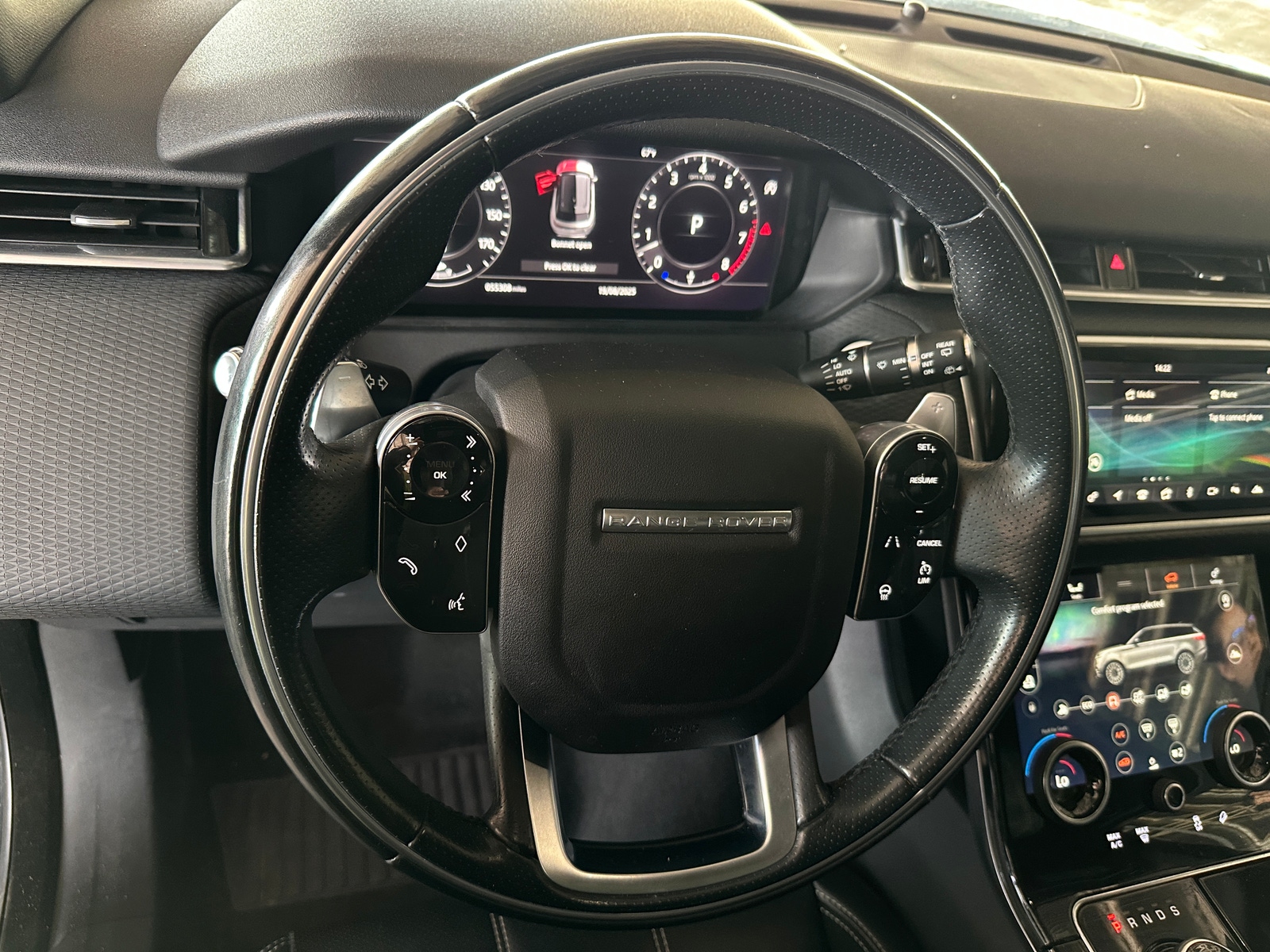 Thumbnail: 2018 Land Rover Range Rover Velar - 4