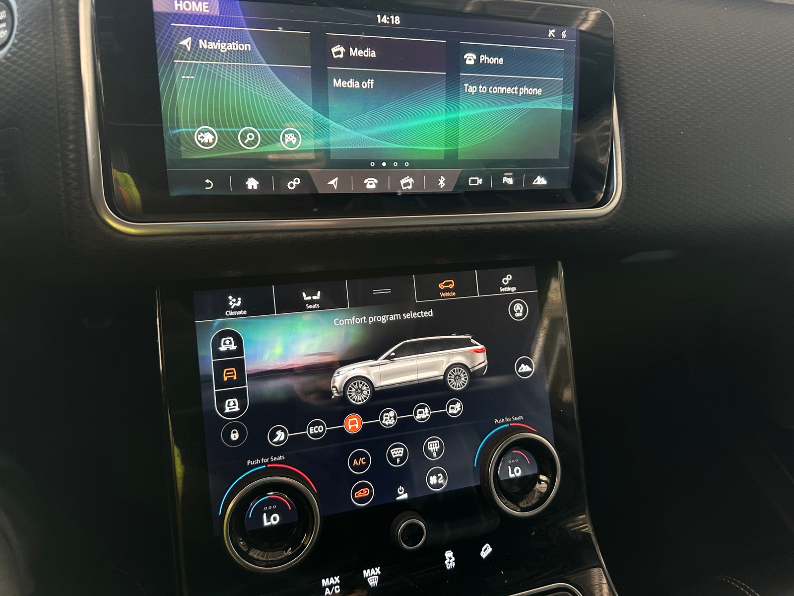 Thumbnail: 2018 Land Rover Range Rover Velar - 3
