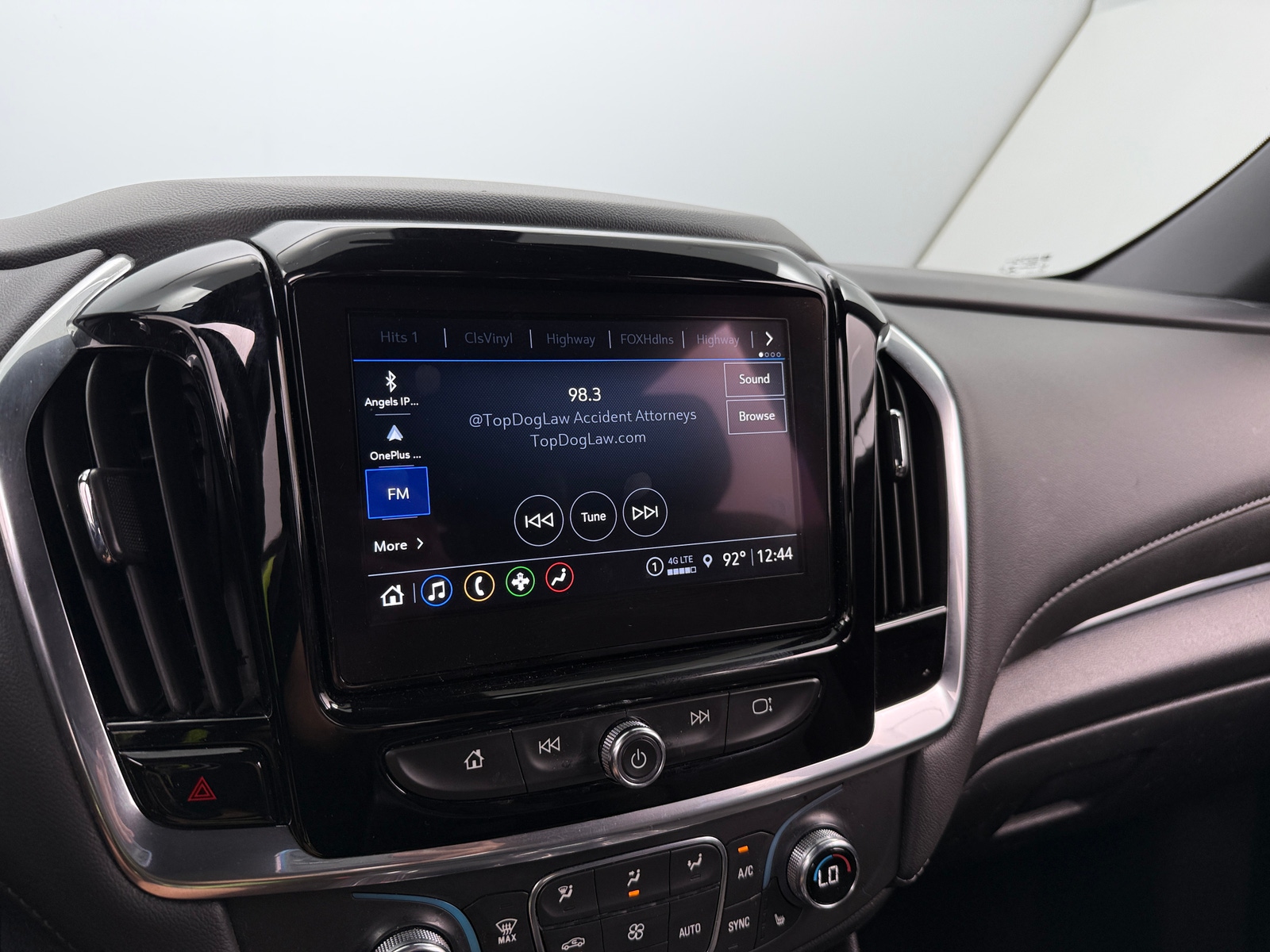 Thumbnail: 2023 Chevrolet Traverse - 4