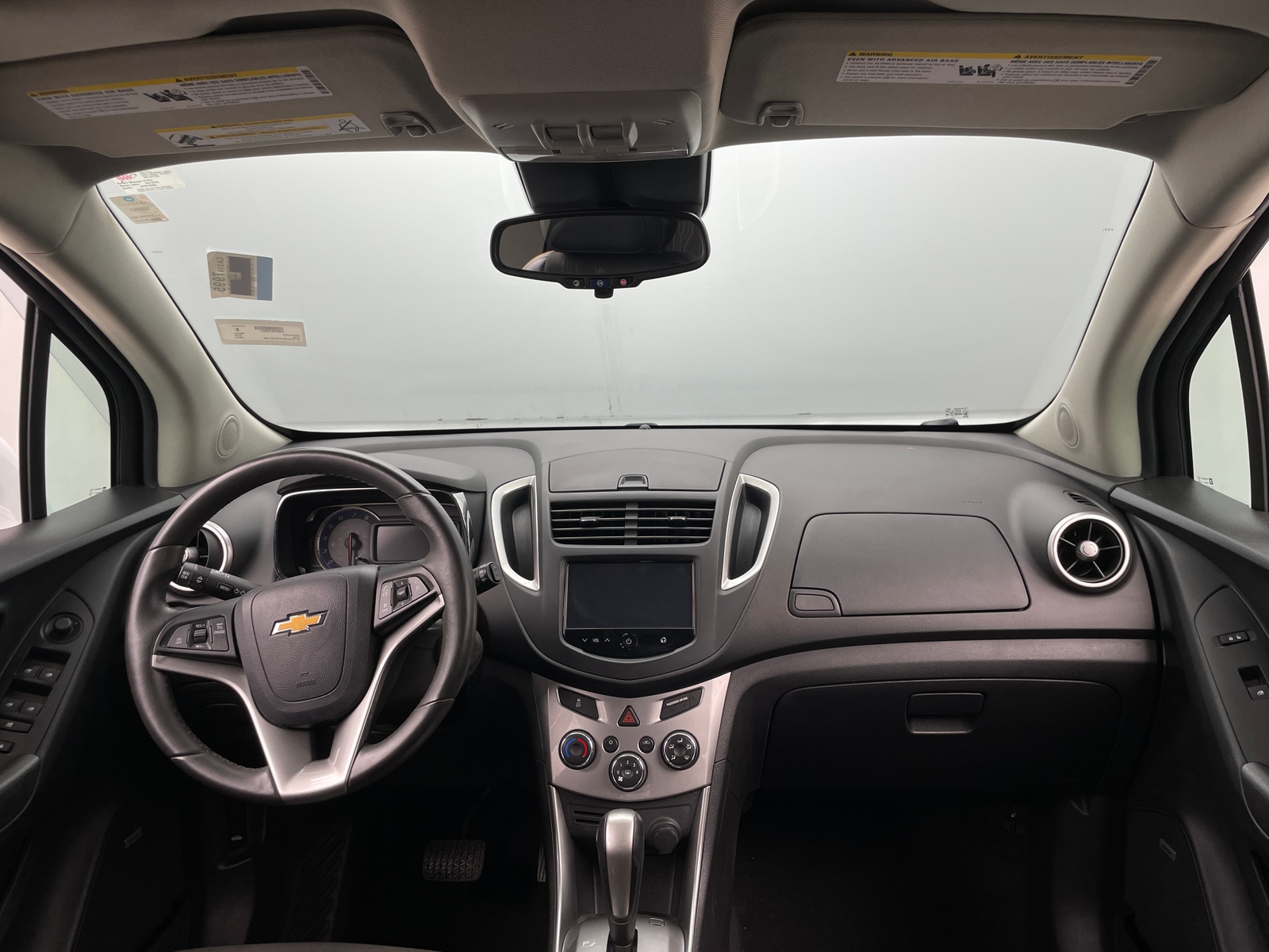 Thumbnail: 2015 Chevrolet Trax - 3