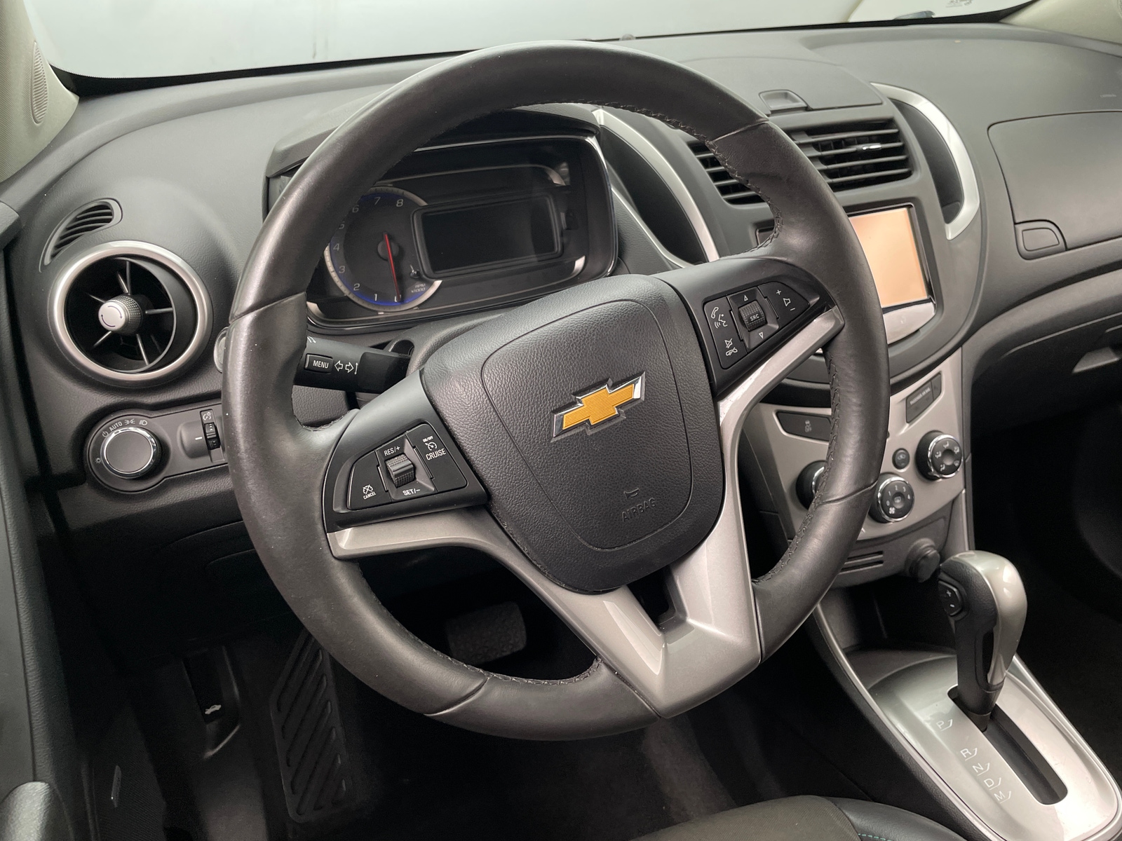 Thumbnail: 2015 Chevrolet Trax - 5