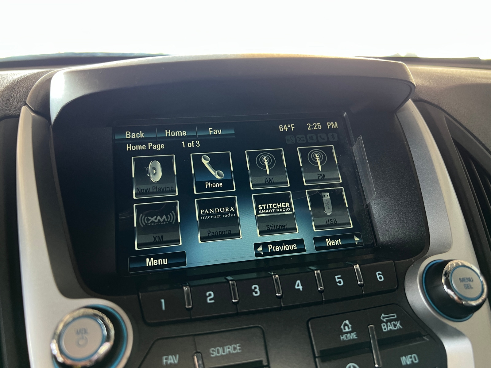 Thumbnail: 2017 Chevrolet Equinox - 3