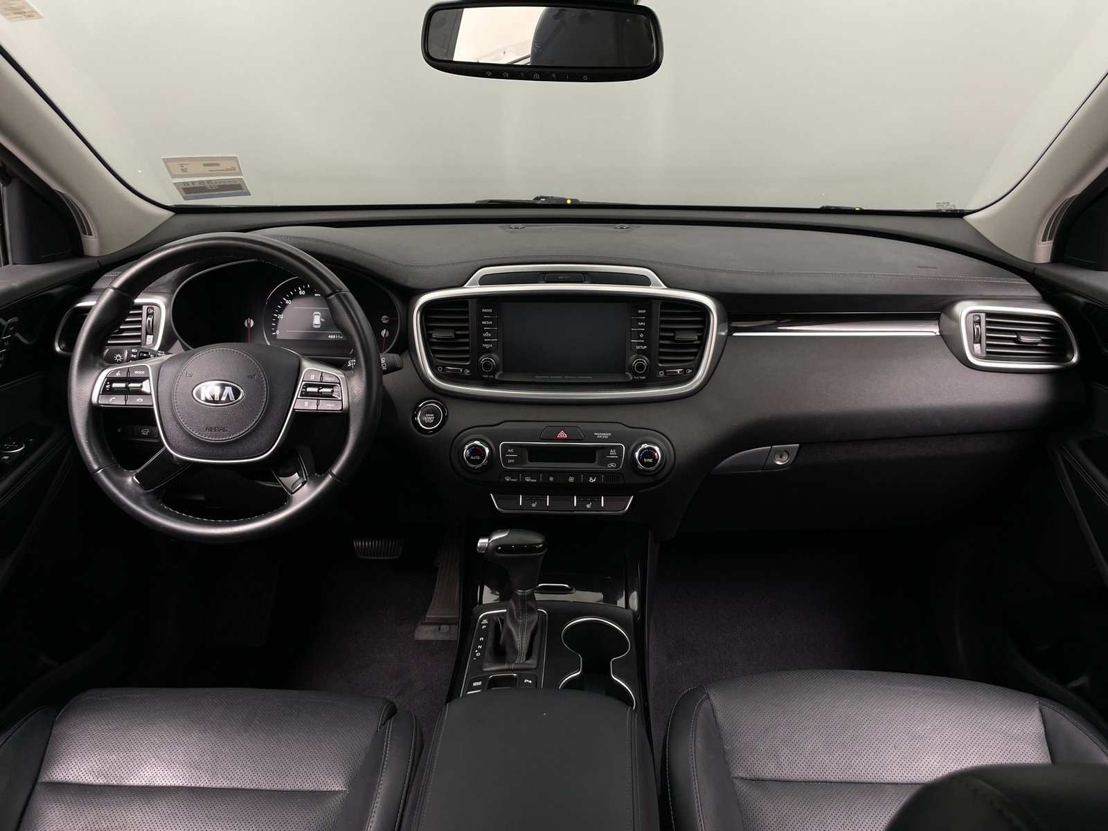 Thumbnail: 2019 Kia Sorento - 2