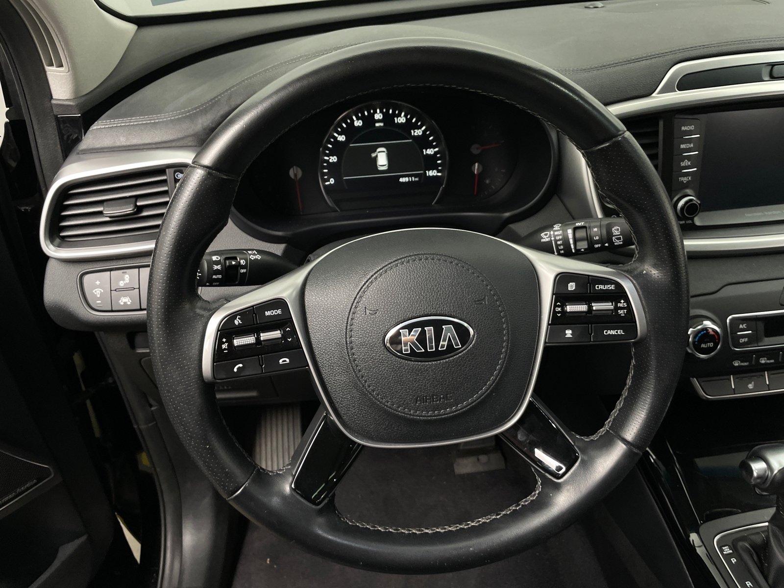 Thumbnail: 2019 Kia Sorento - 4