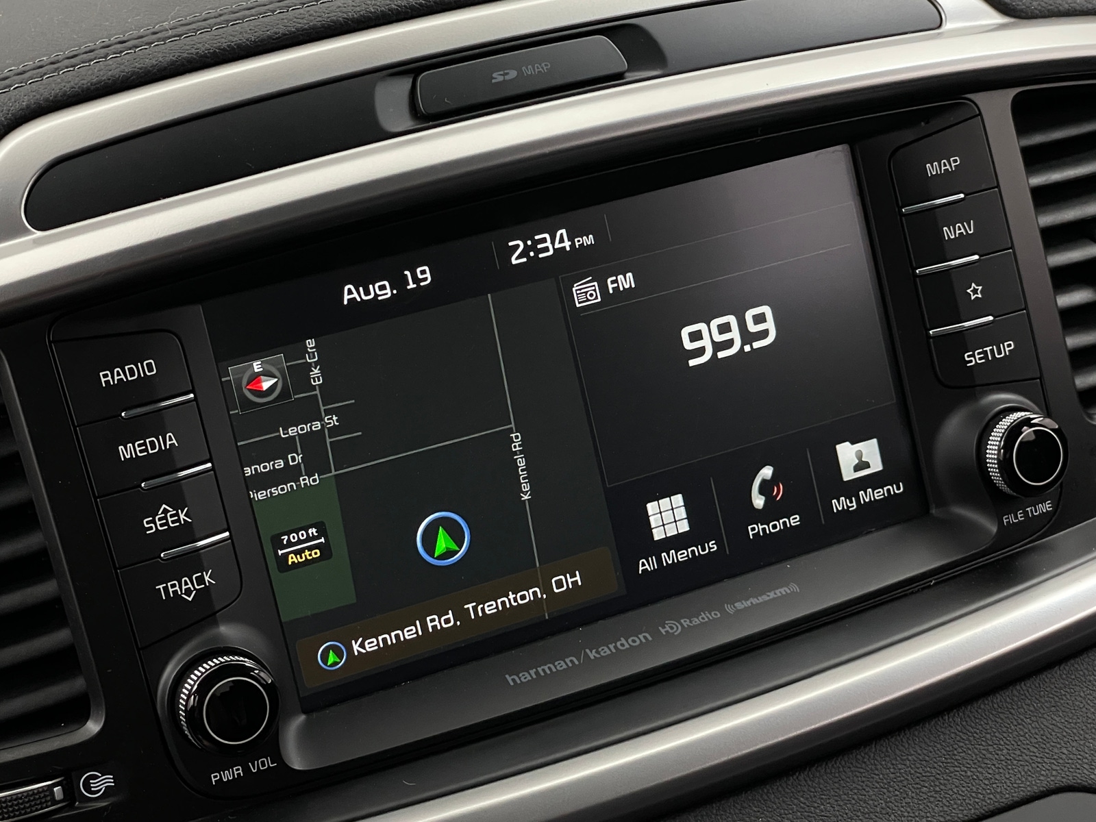 Thumbnail: 2019 Kia Sorento - 3