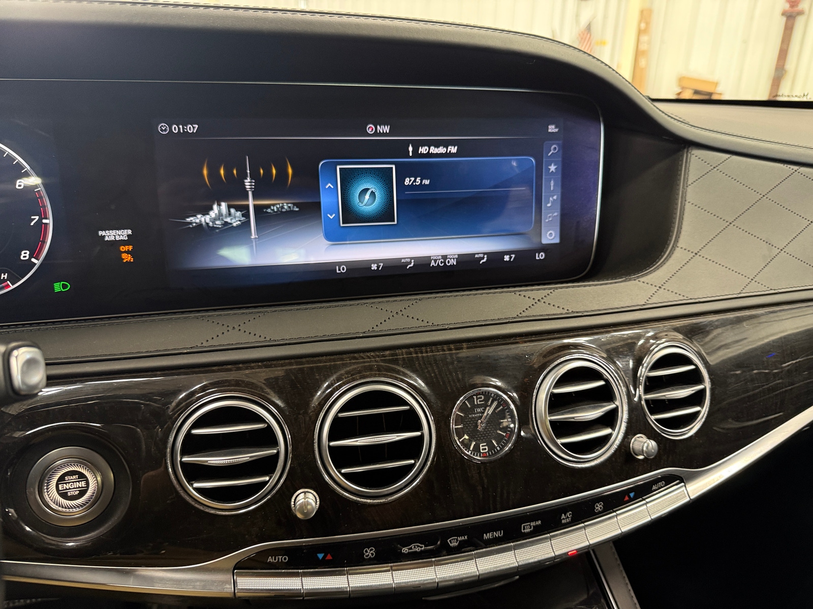 Thumbnail: 2018 Mercedes-Benz S-Class - 3