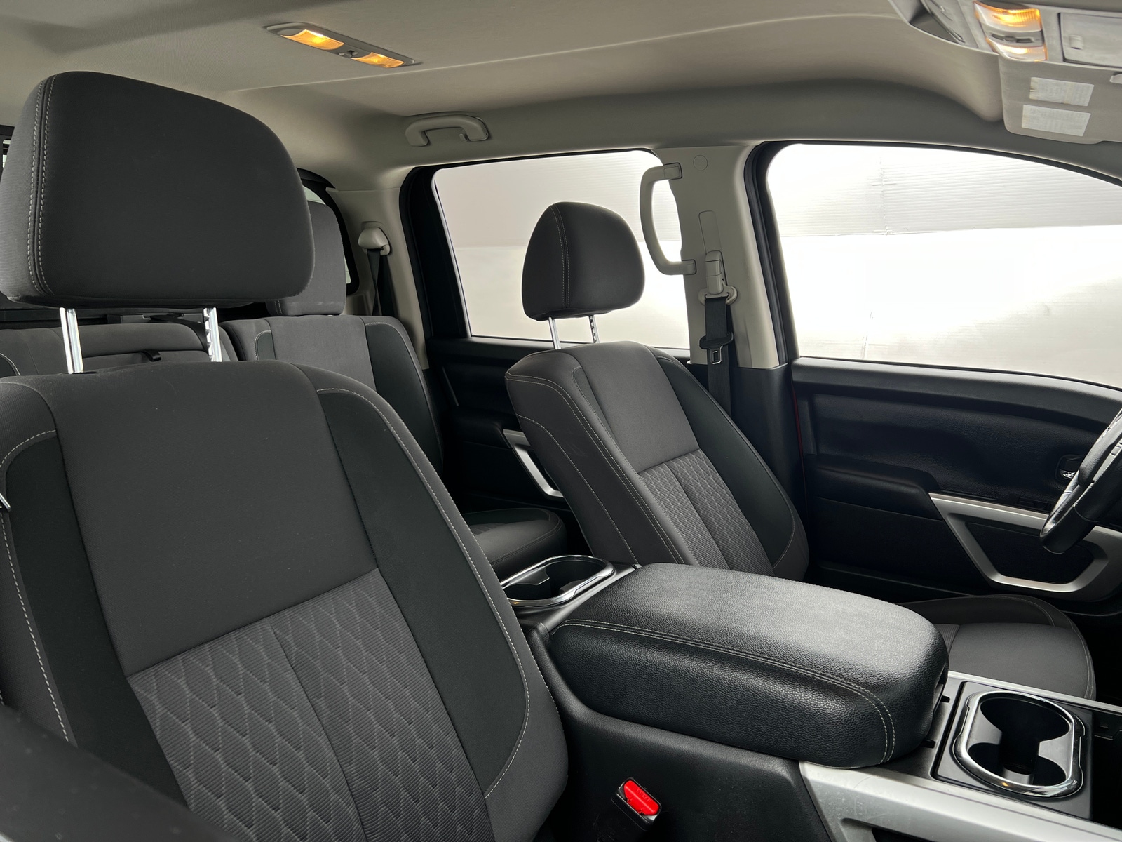 Thumbnail: 2022 Nissan Titan - 2