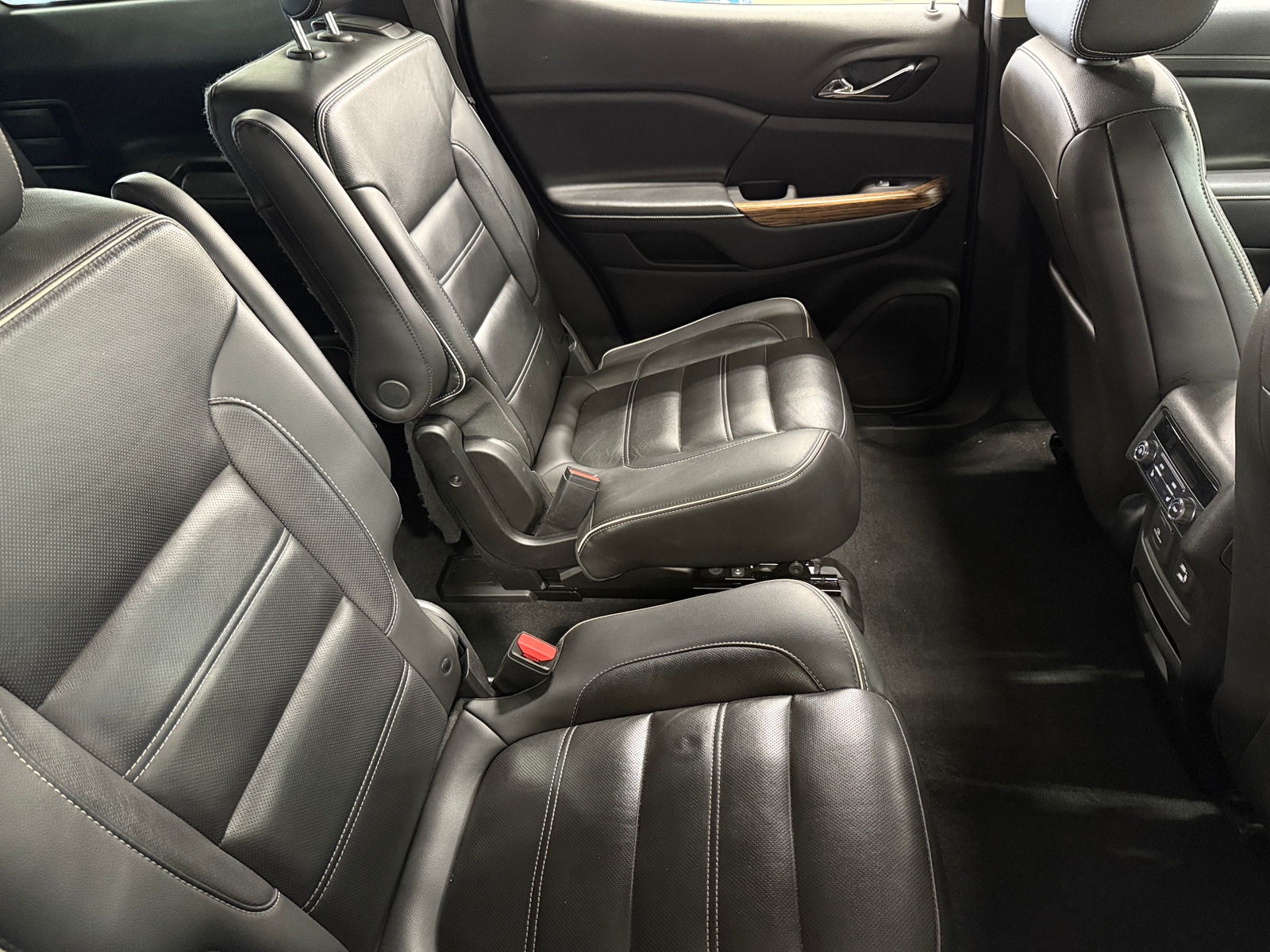 Thumbnail: 2019 GMC Acadia - 5