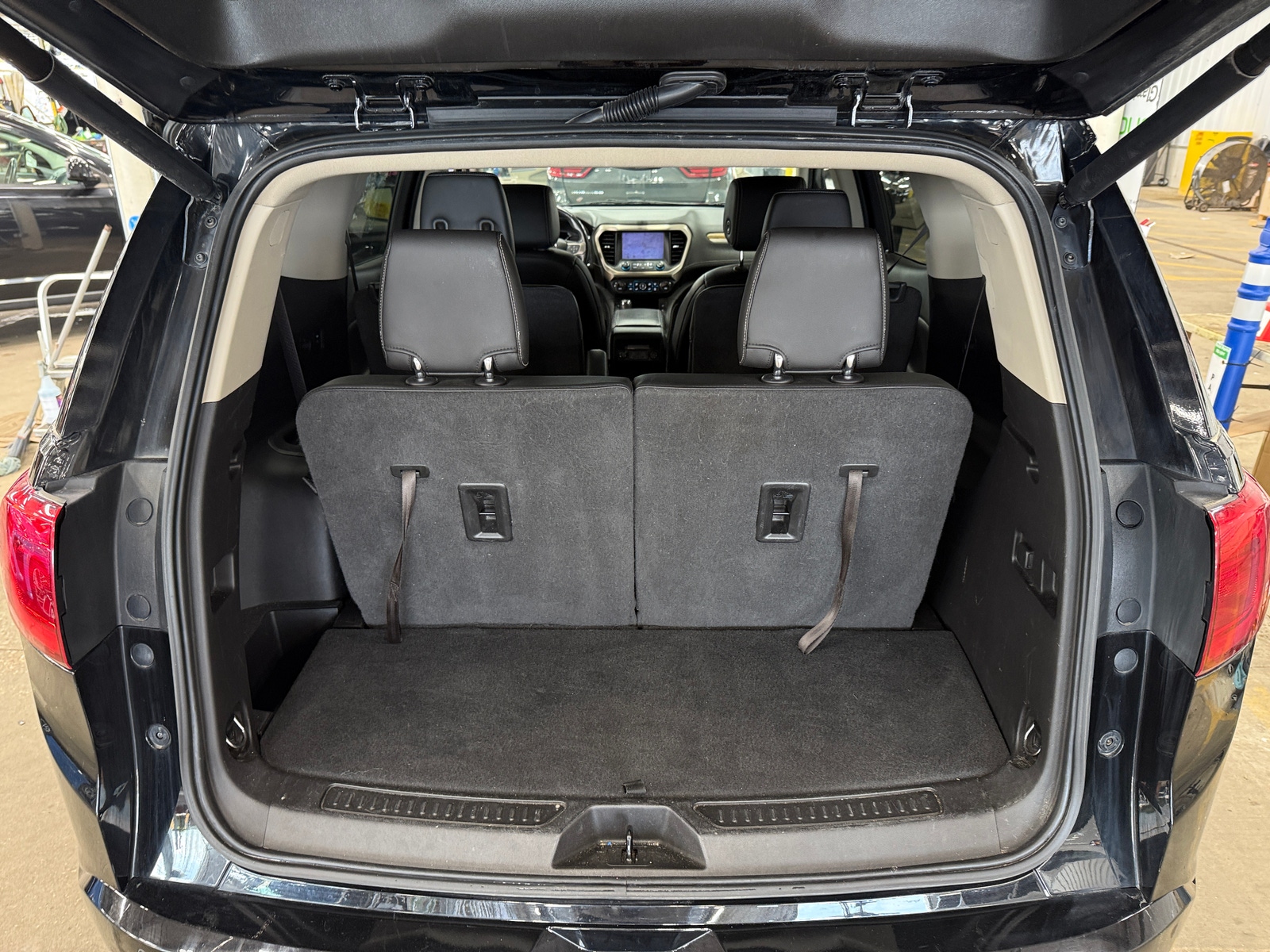 Thumbnail: 2019 GMC Acadia - 6