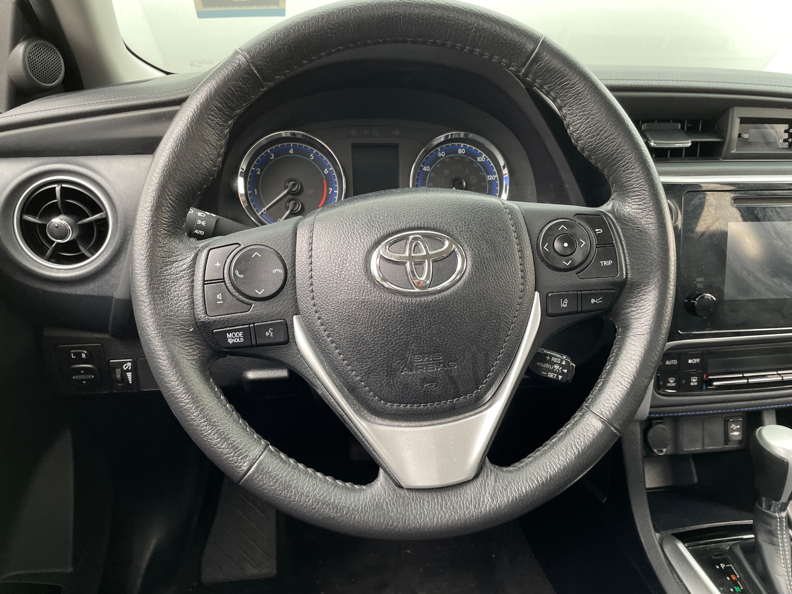 Thumbnail: 2018 Toyota Corolla - 4