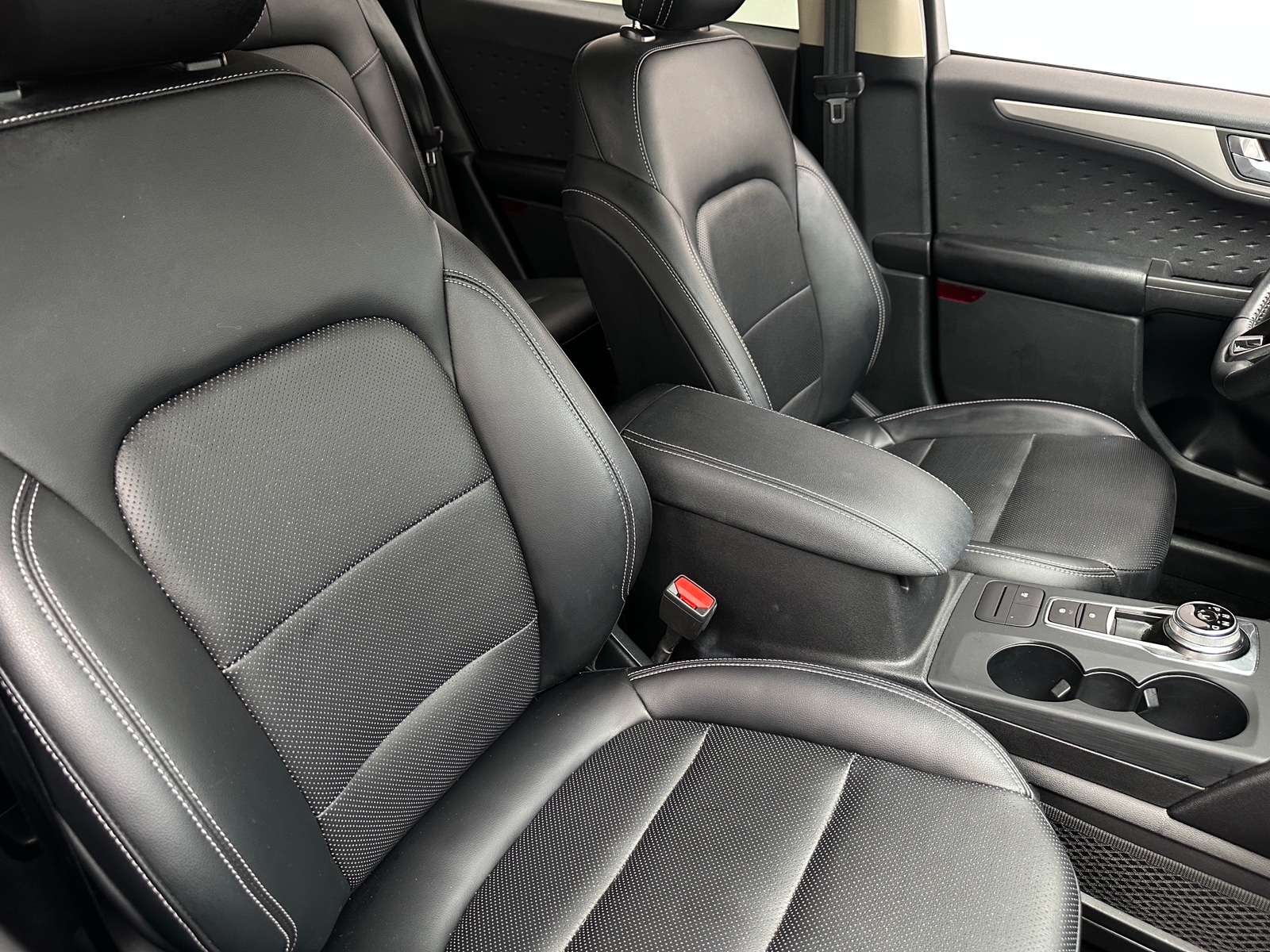 Thumbnail: 2020 Ford Escape - 2