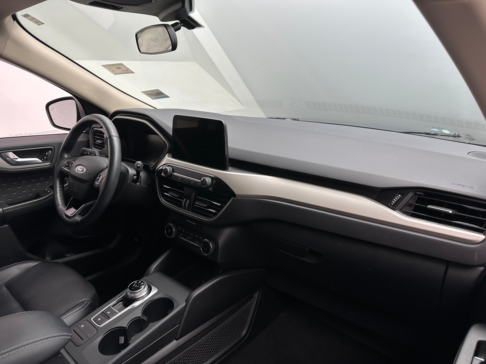 Thumbnail: 2020 Ford Escape - 3