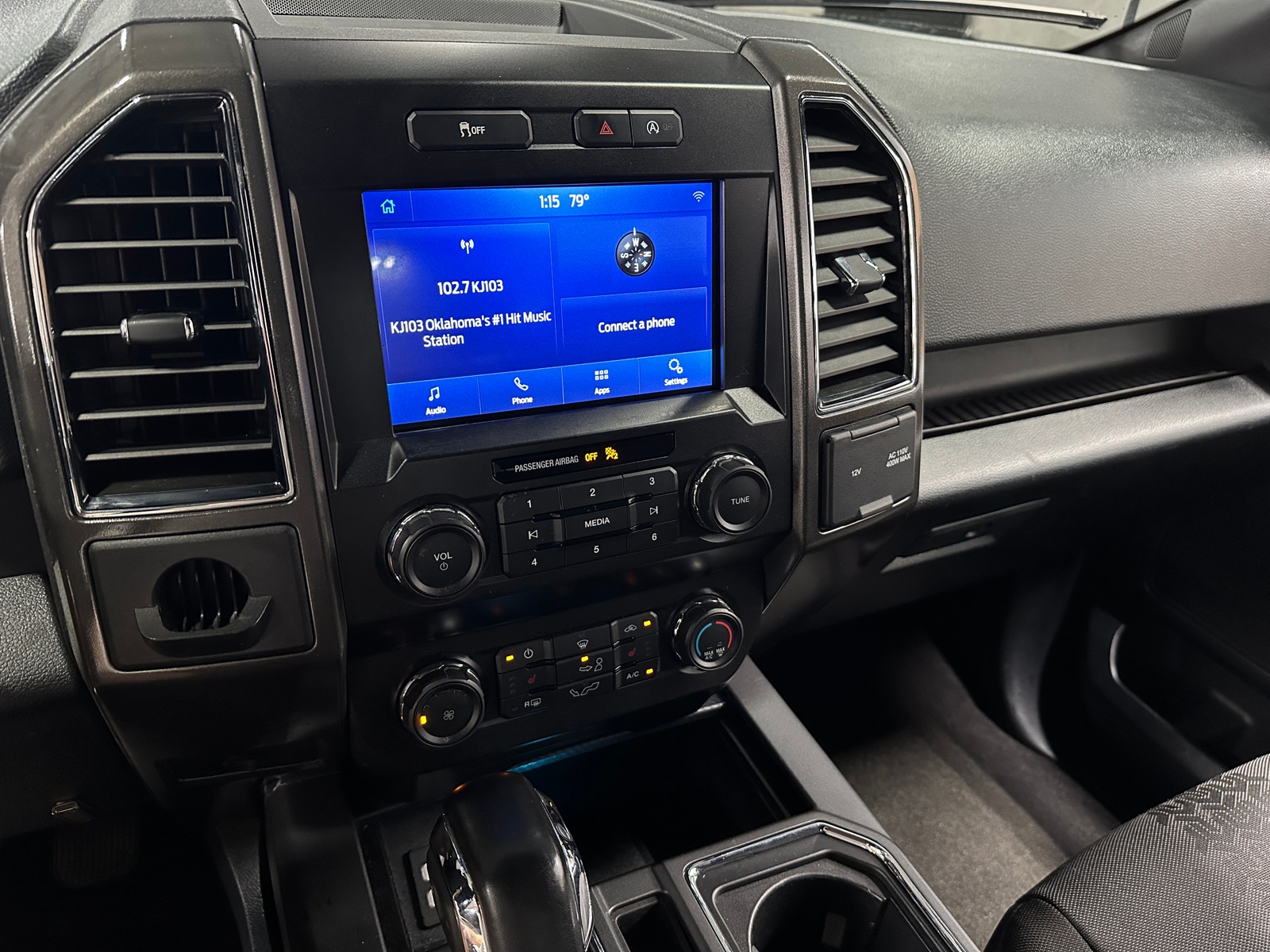 Thumbnail: 2020 Ford Econoline - 4