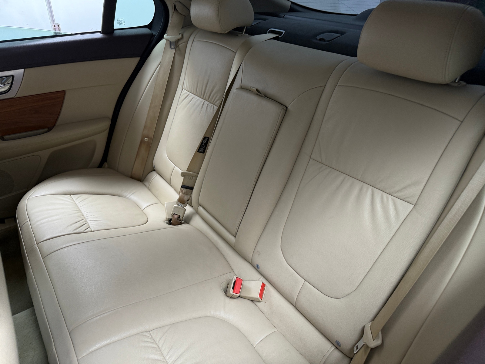 Thumbnail: 2010 Jaguar XF - 5