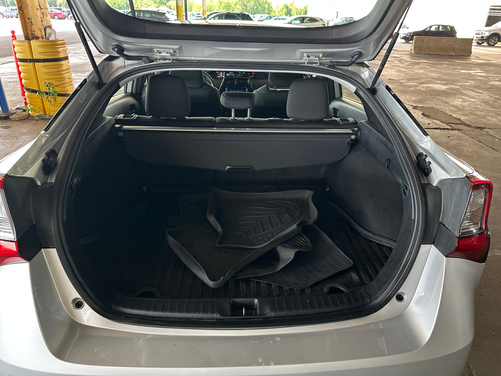Thumbnail: 2019 Toyota Prius - 7