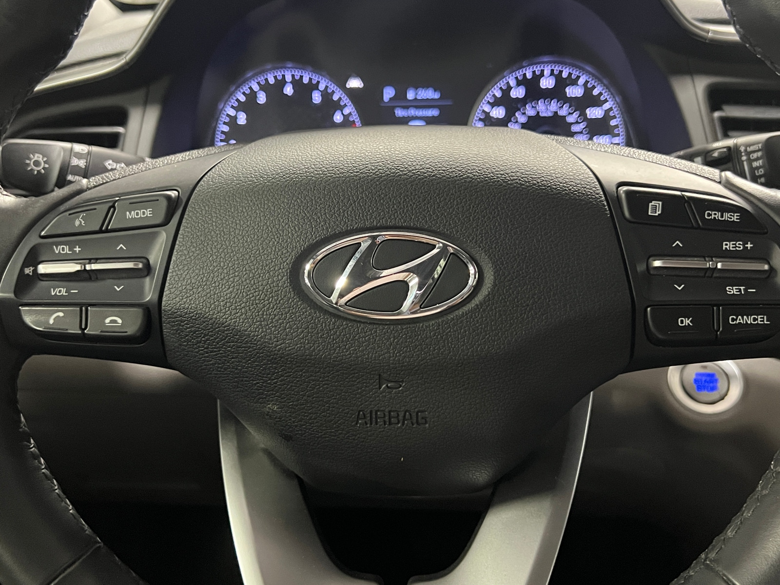 Thumbnail: 2020 Hyundai Elantra - 5