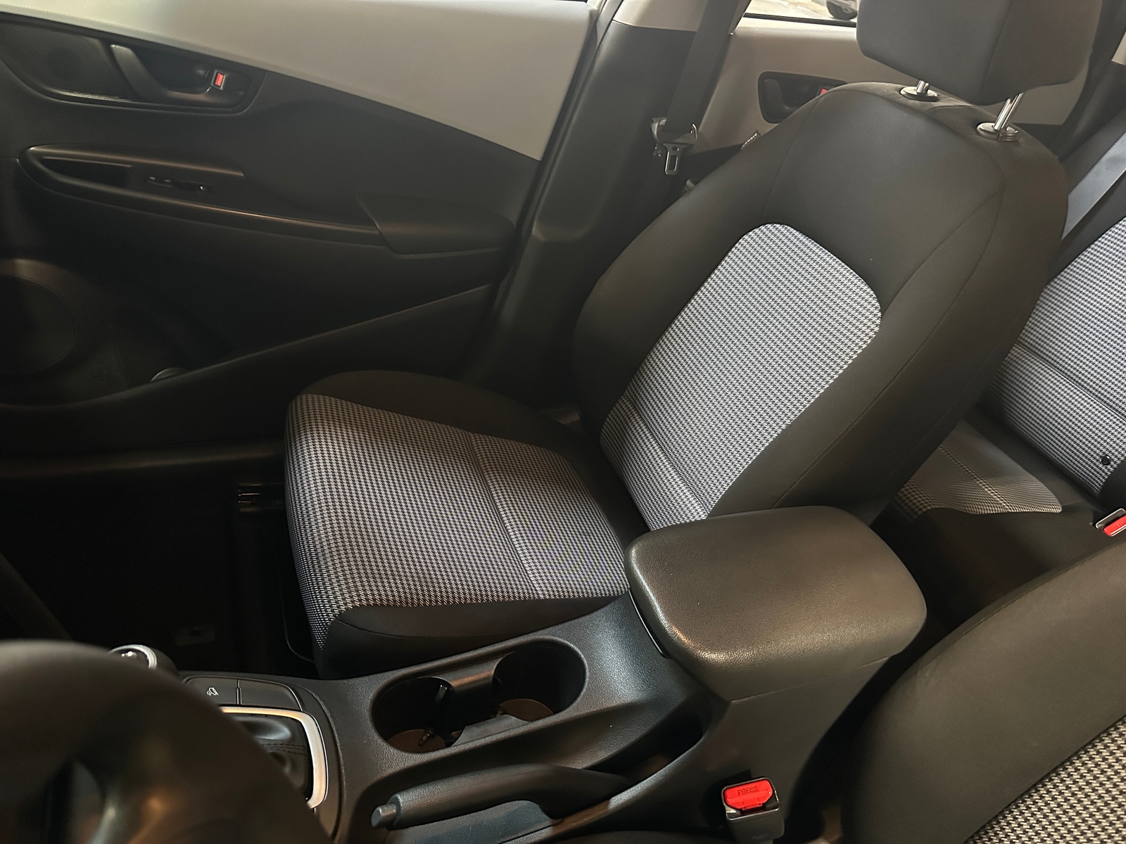 Thumbnail: 2020 Hyundai Kona - 2