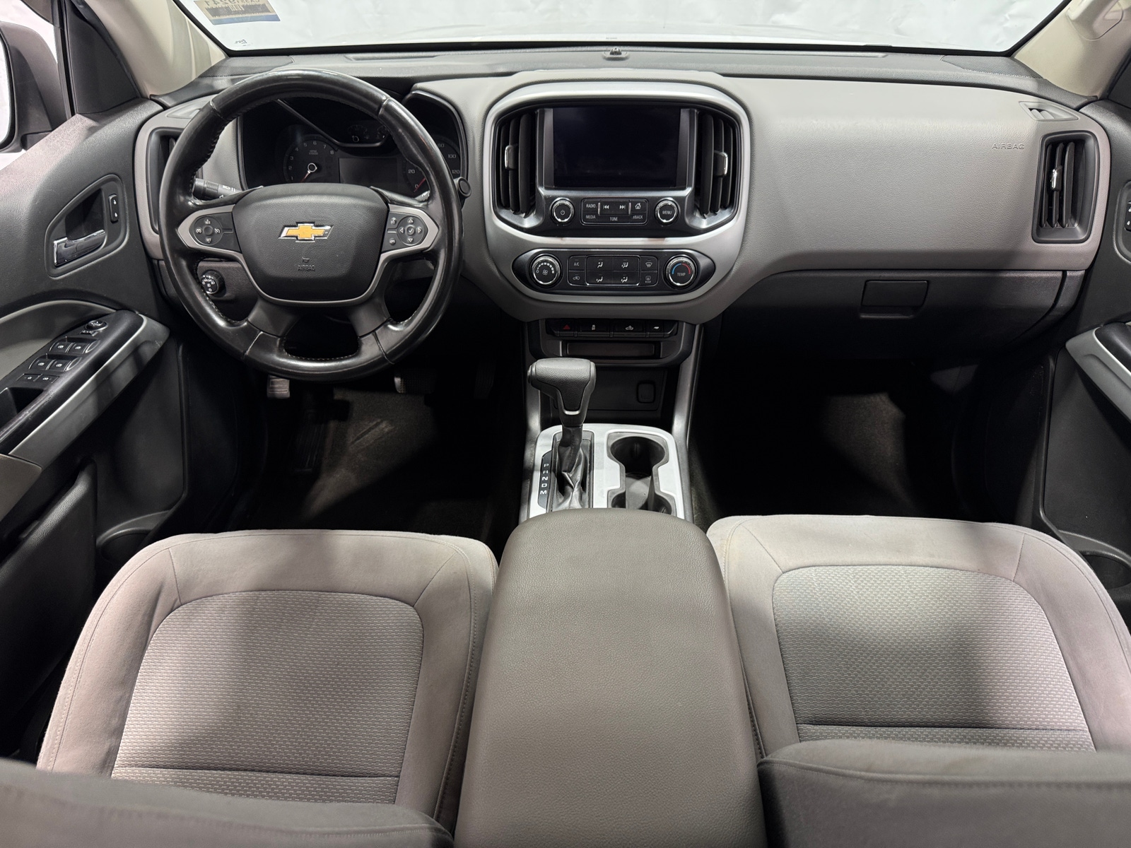 Thumbnail: 2016 Chevrolet Colorado - 3