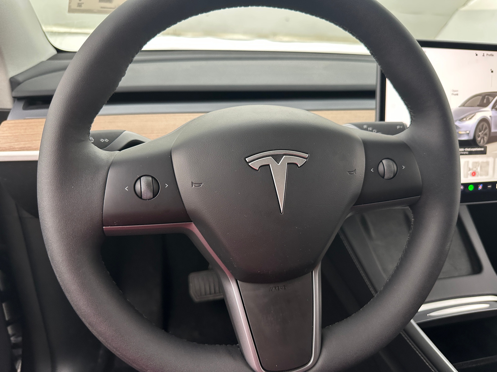 Thumbnail: 2024 Tesla Model Y - 4