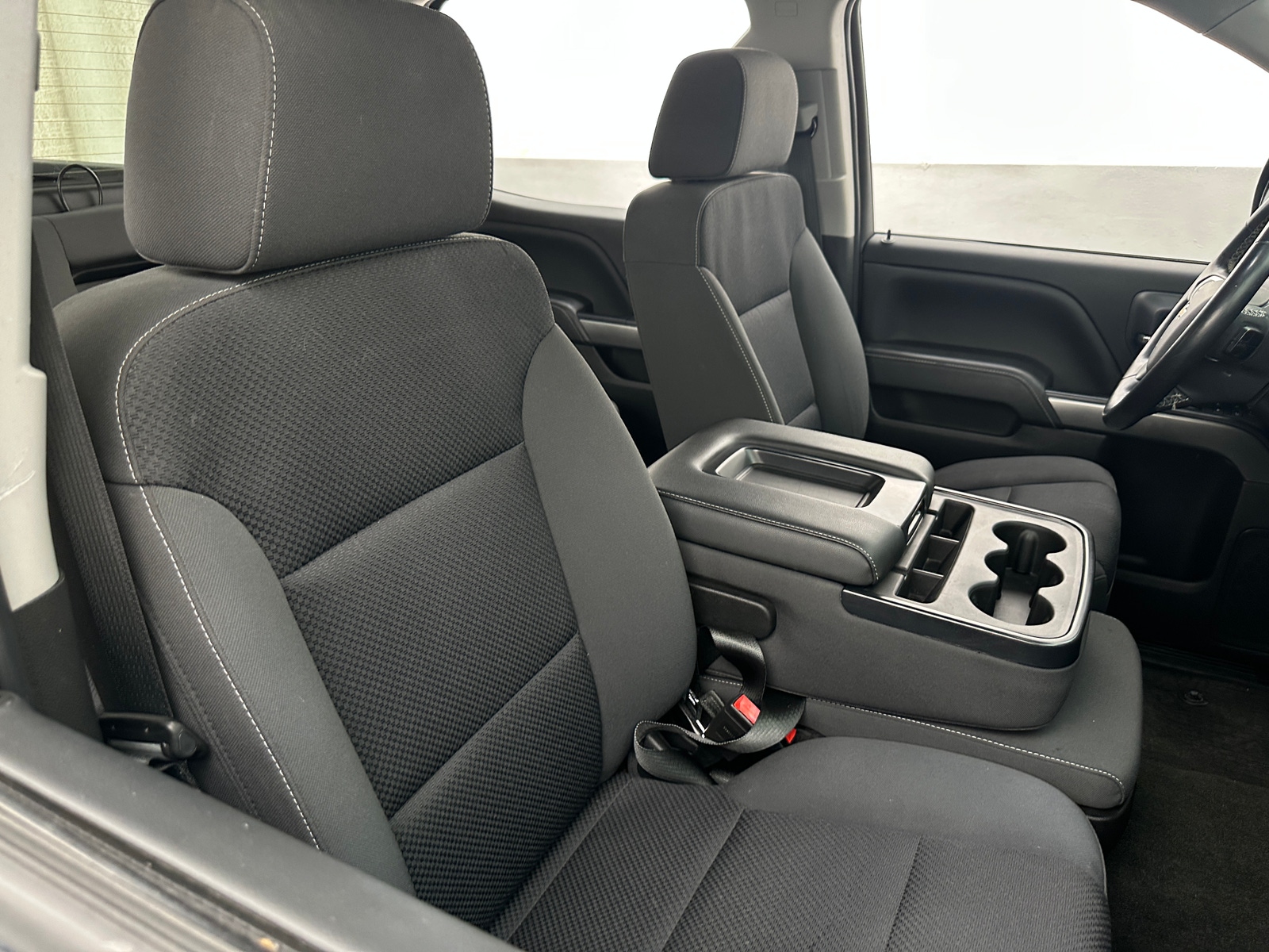Thumbnail: 2018 Chevrolet Silverado 1500 - 2