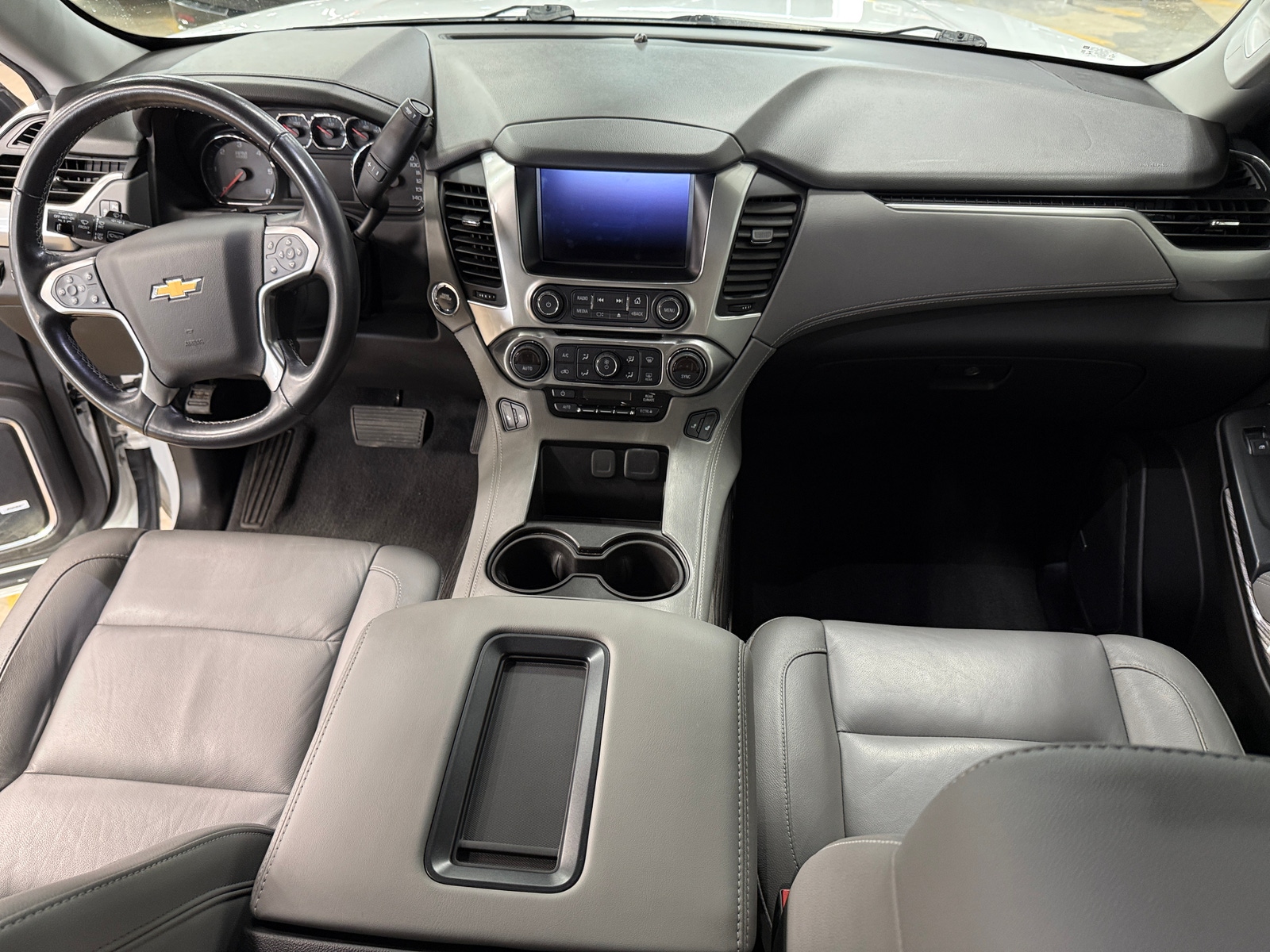 Thumbnail: 2020 Chevrolet Tahoe - 2