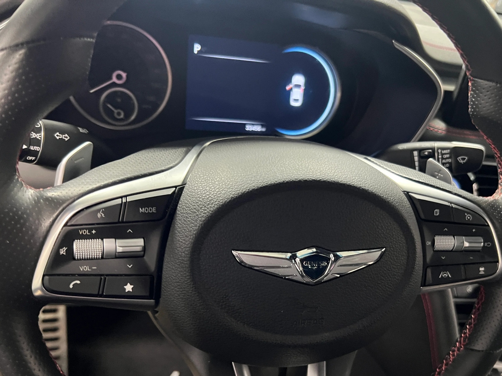 Thumbnail: 2023 Genesis G70 - 4