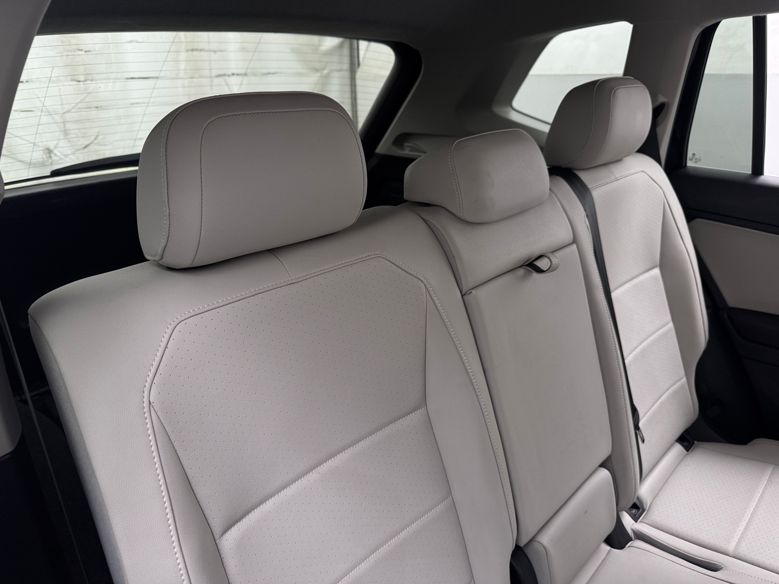 Thumbnail: 2021 Volkswagen Tiguan - 5