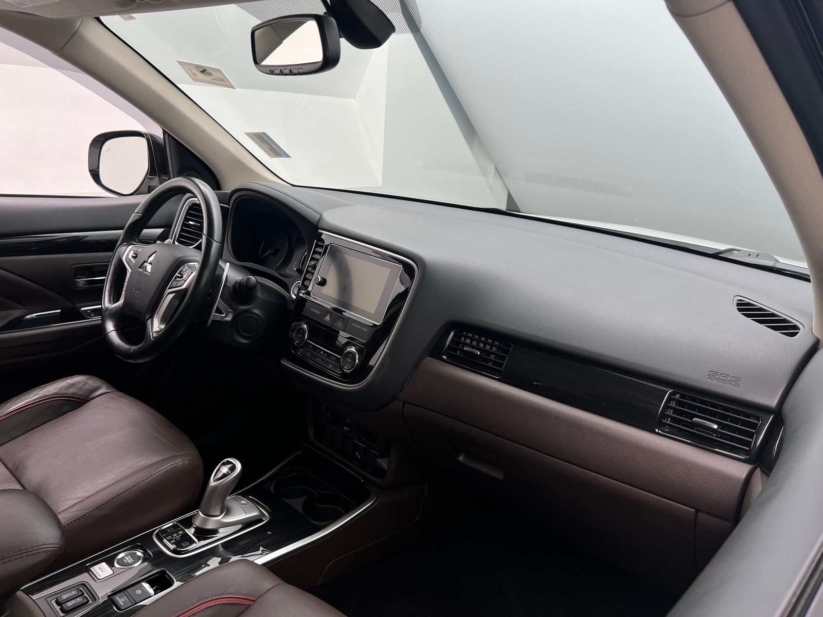 Thumbnail: 2018 Mitsubishi Outlander - 2